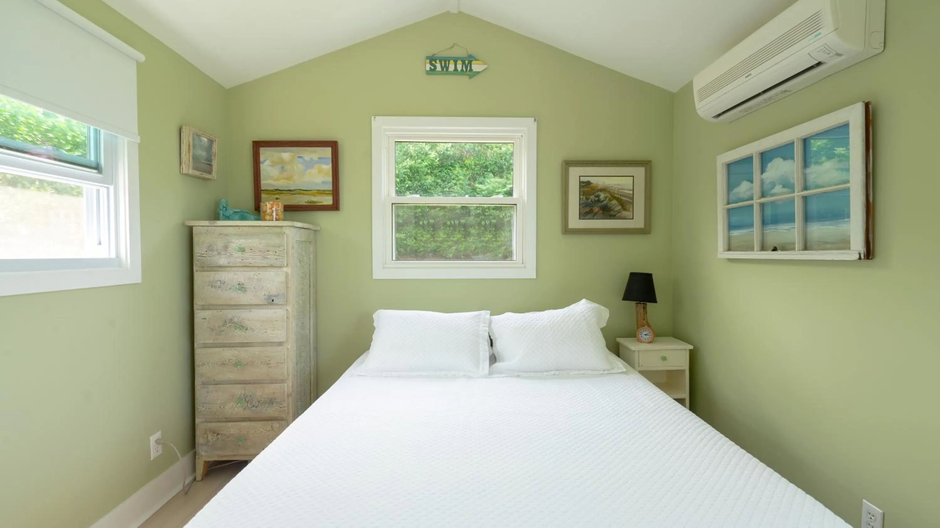Bed in Beach Plum Resort