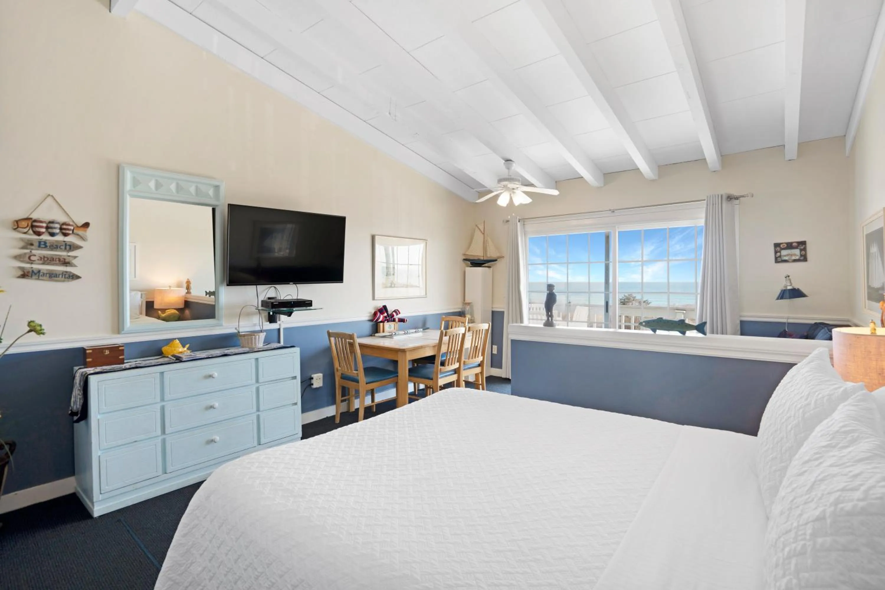 Bed in Beach Plum Resort