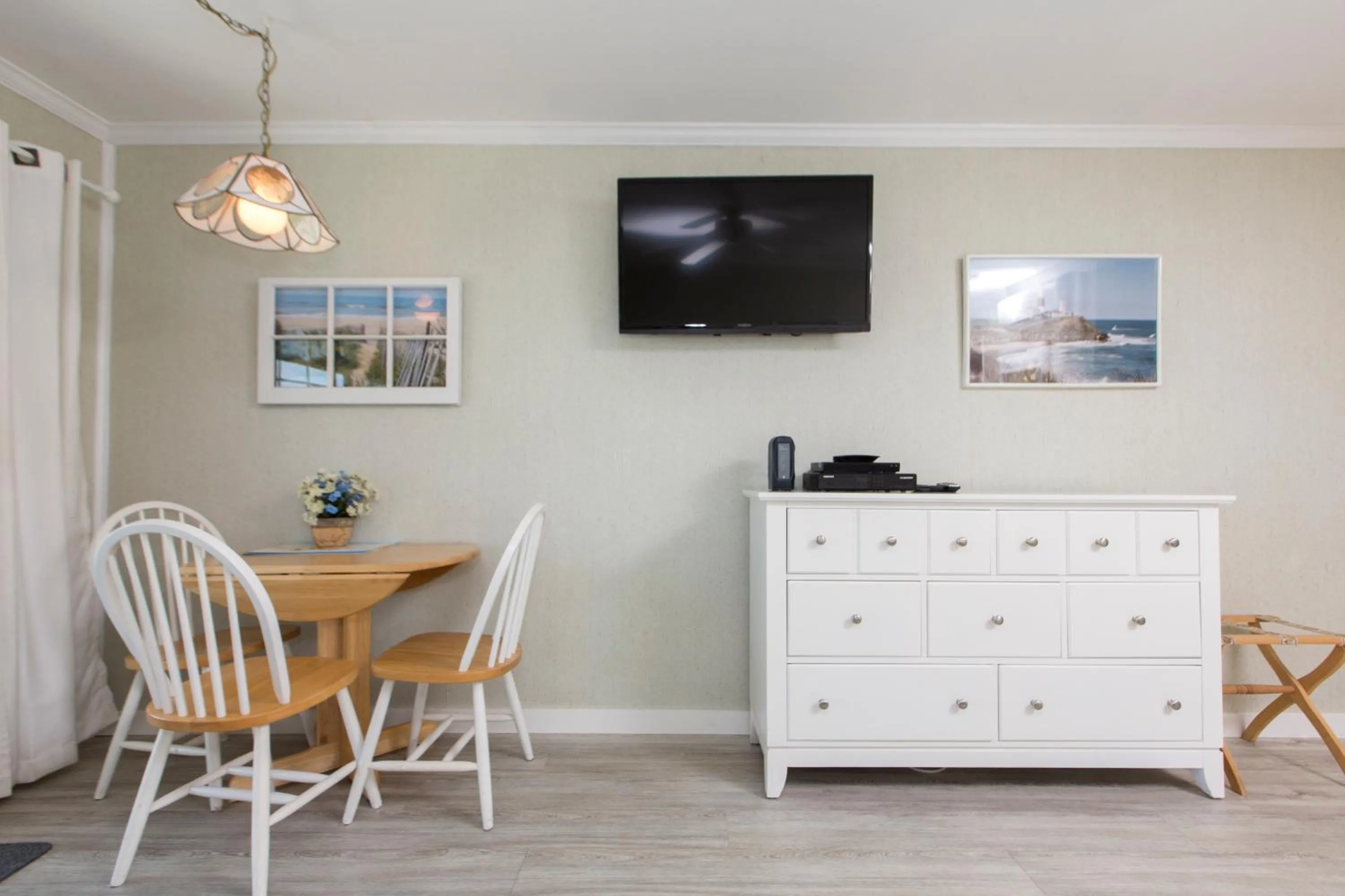 Dining area in Beach Plum Resort