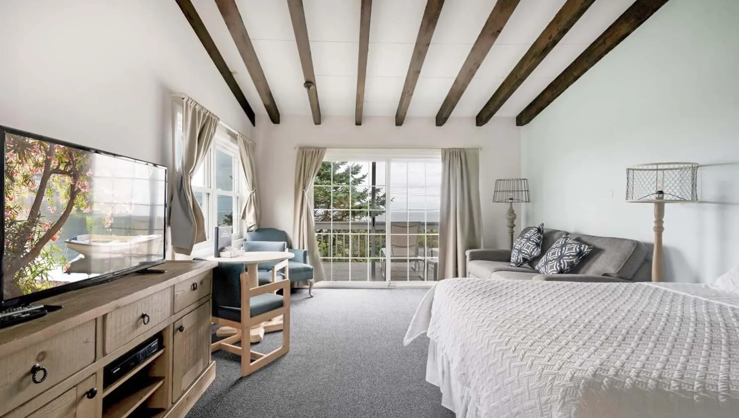 Bed in Beach Plum Resort