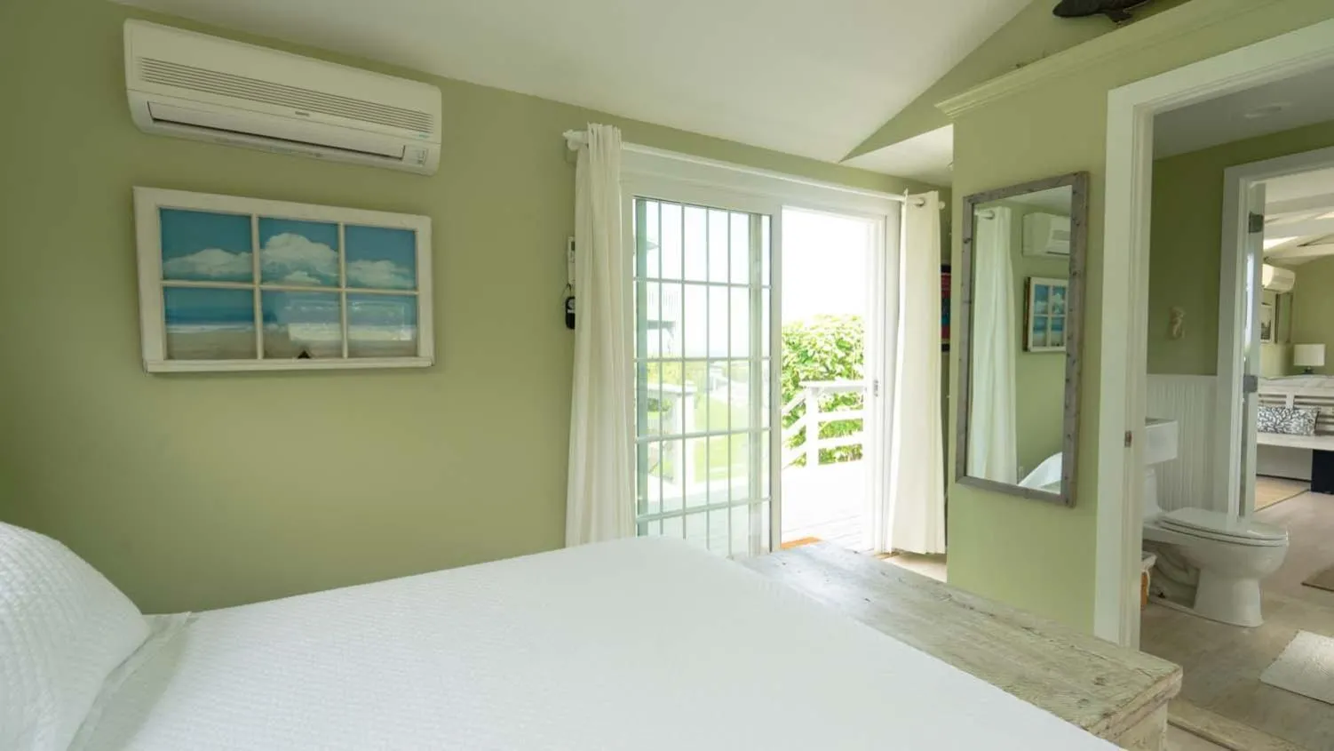 Bed in Beach Plum Resort