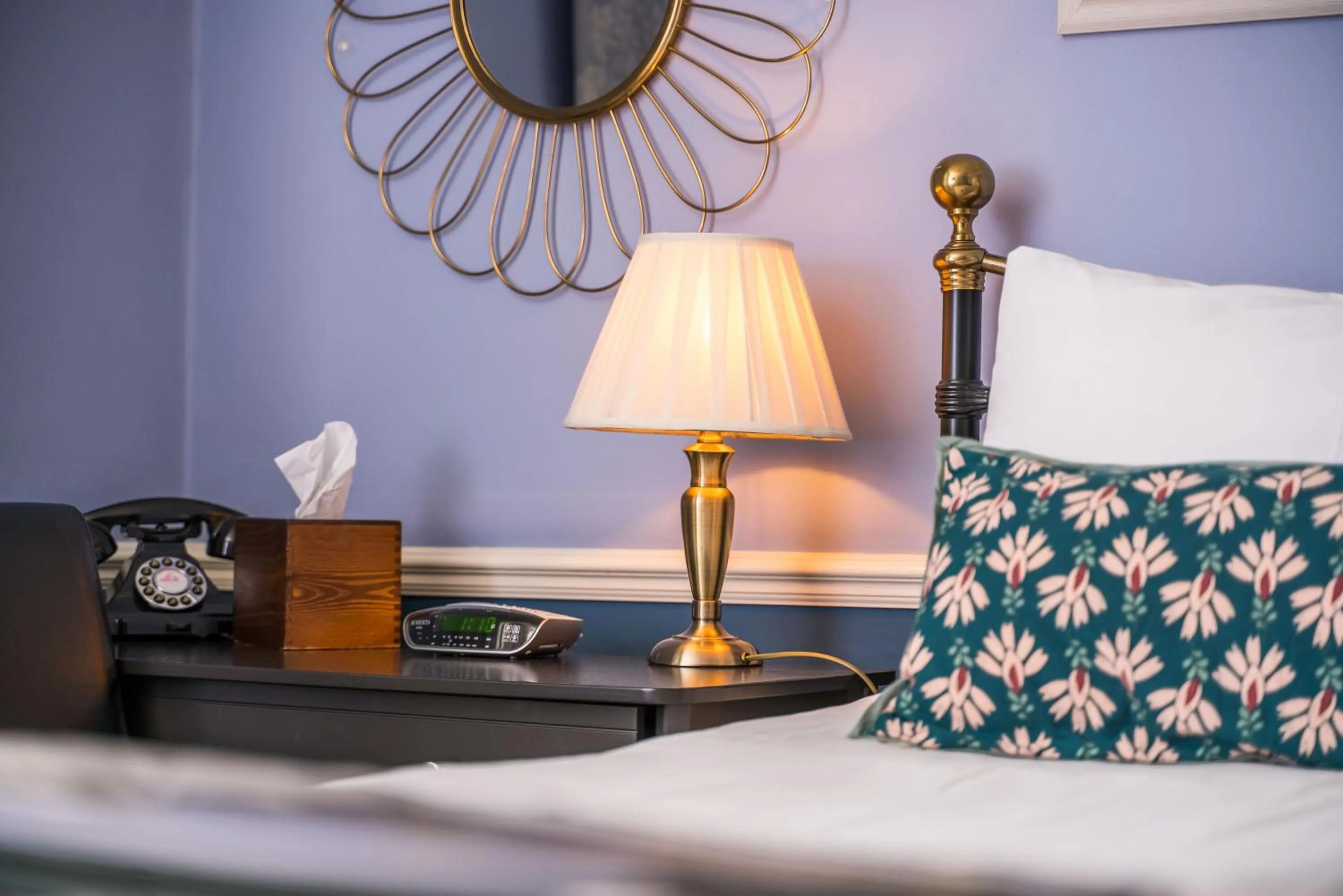 Photo of the whole room, Bed in Oldfields House