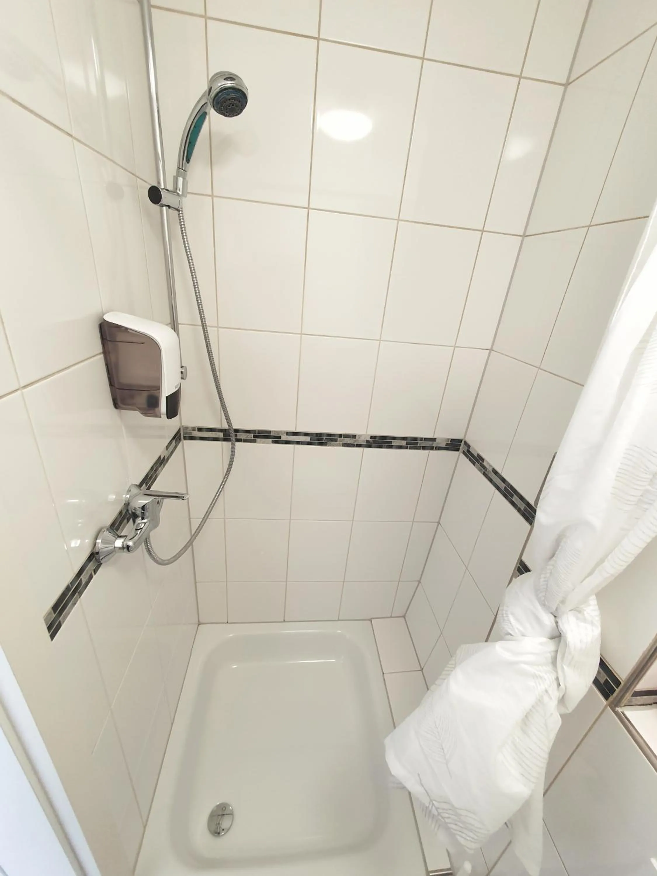Shower in Aparthotel Sanni