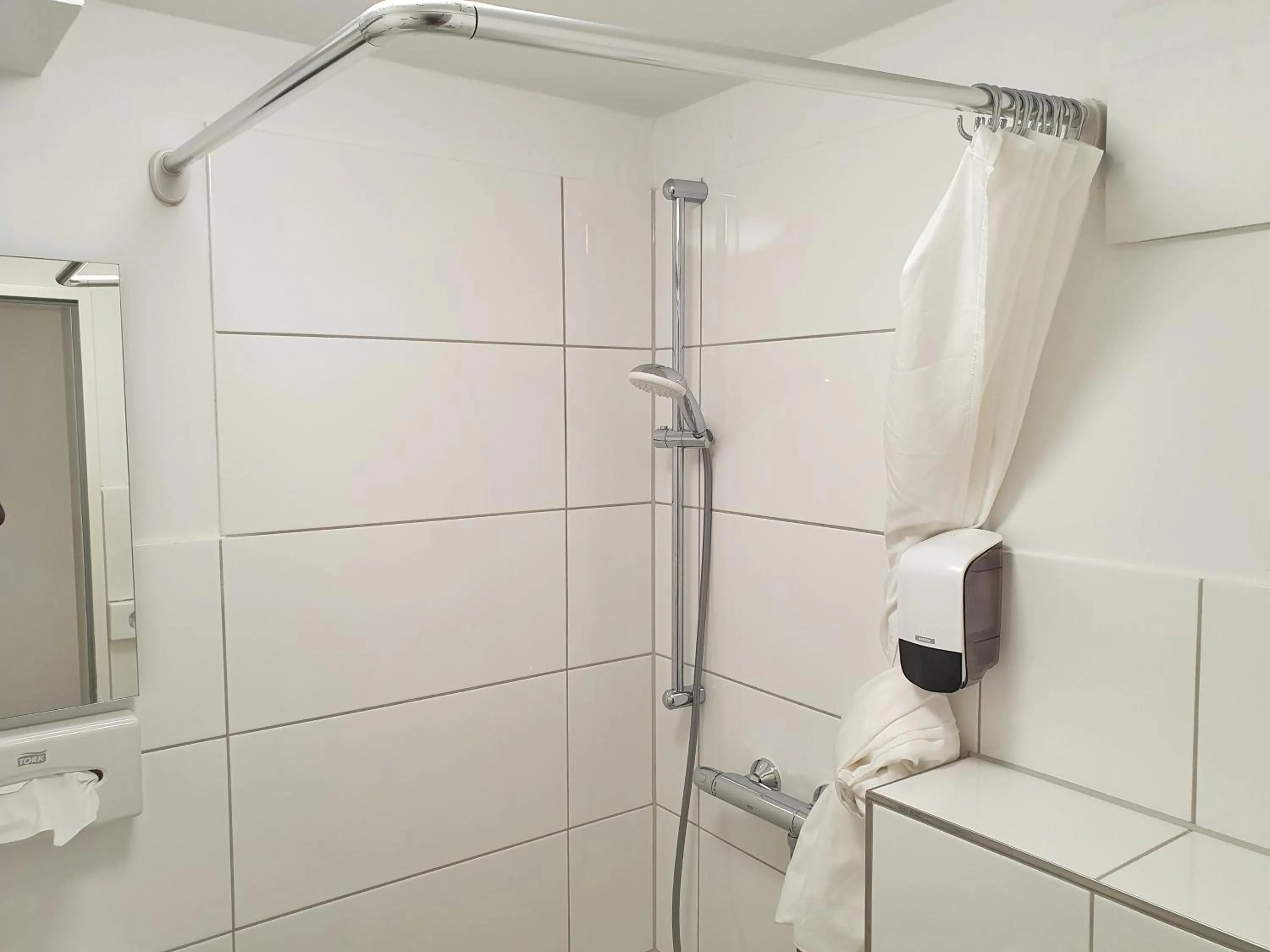 Shower in Aparthotel Sanni