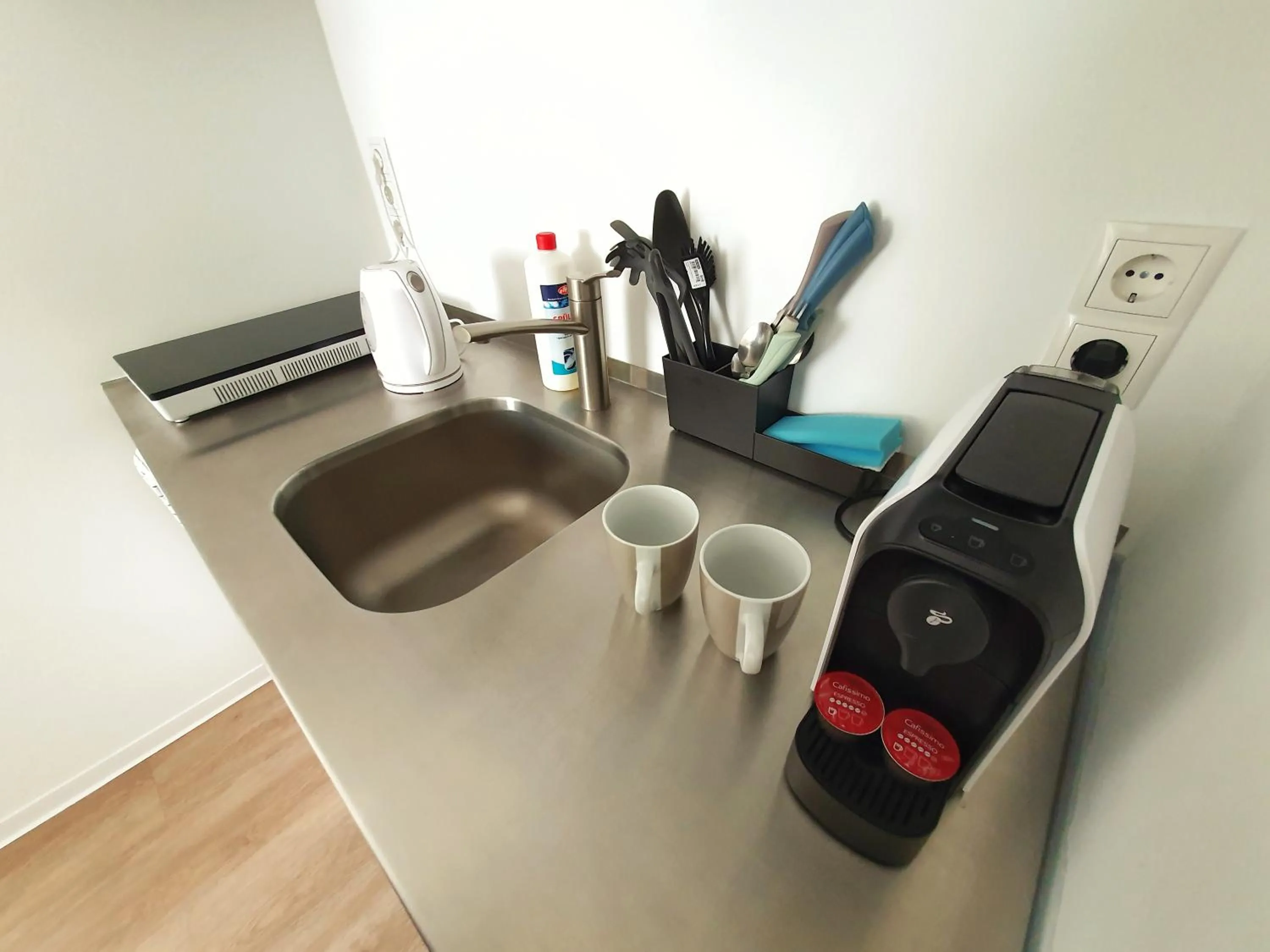 Coffee/tea facilities in Aparthotel Sanni