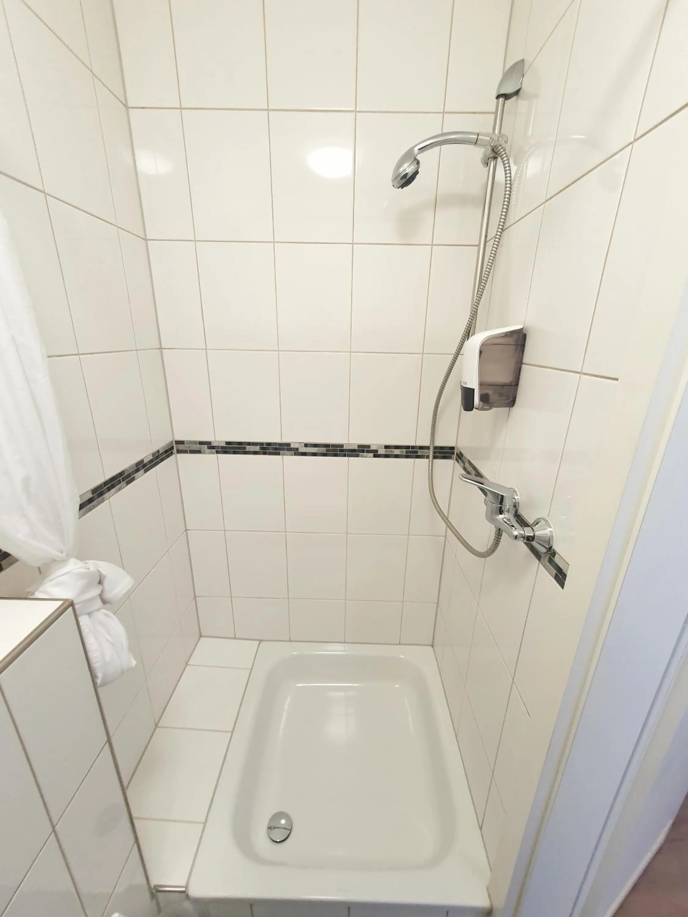 Shower in Aparthotel Sanni