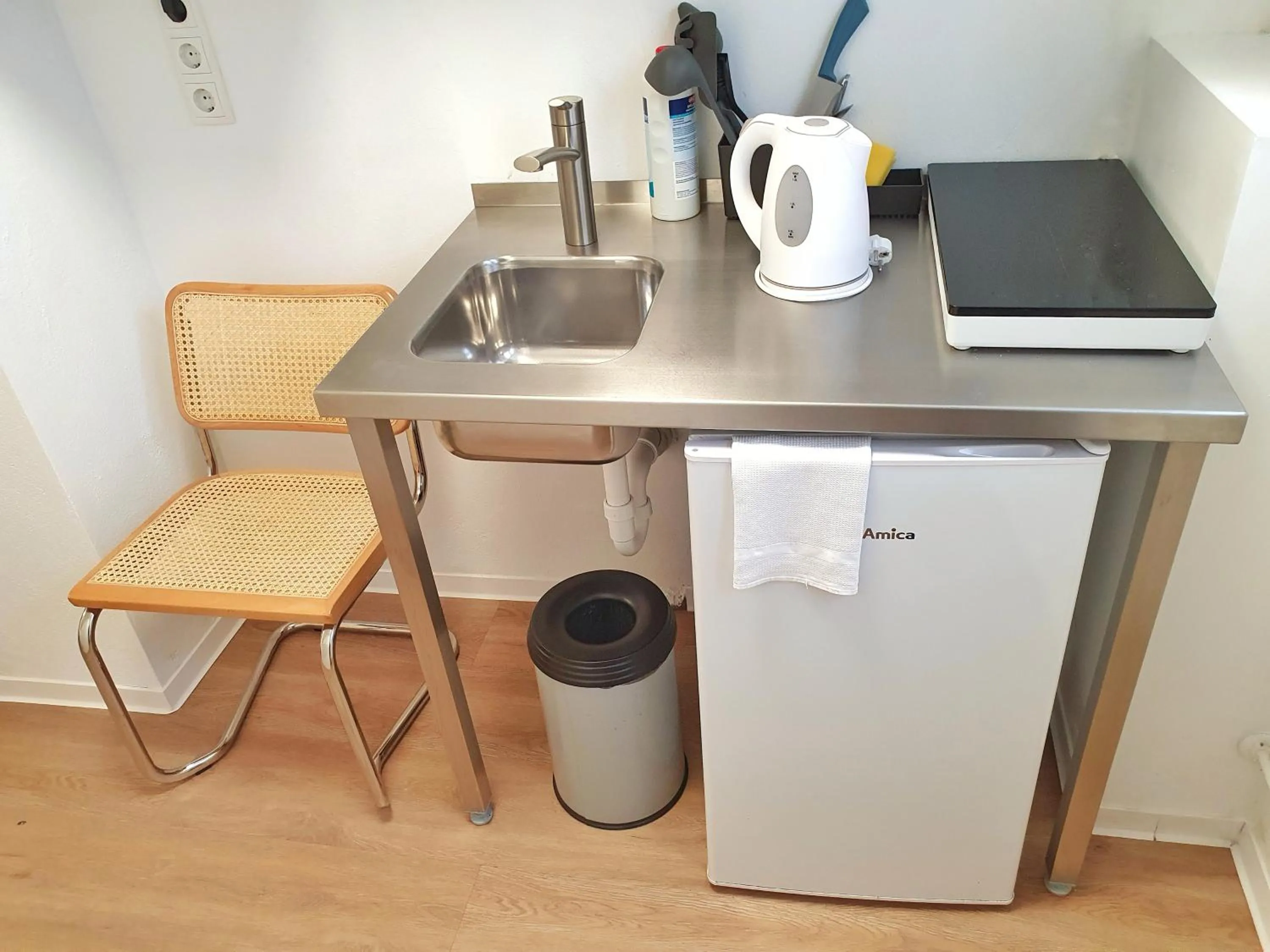 Kitchen or kitchenette in Aparthotel Sanni