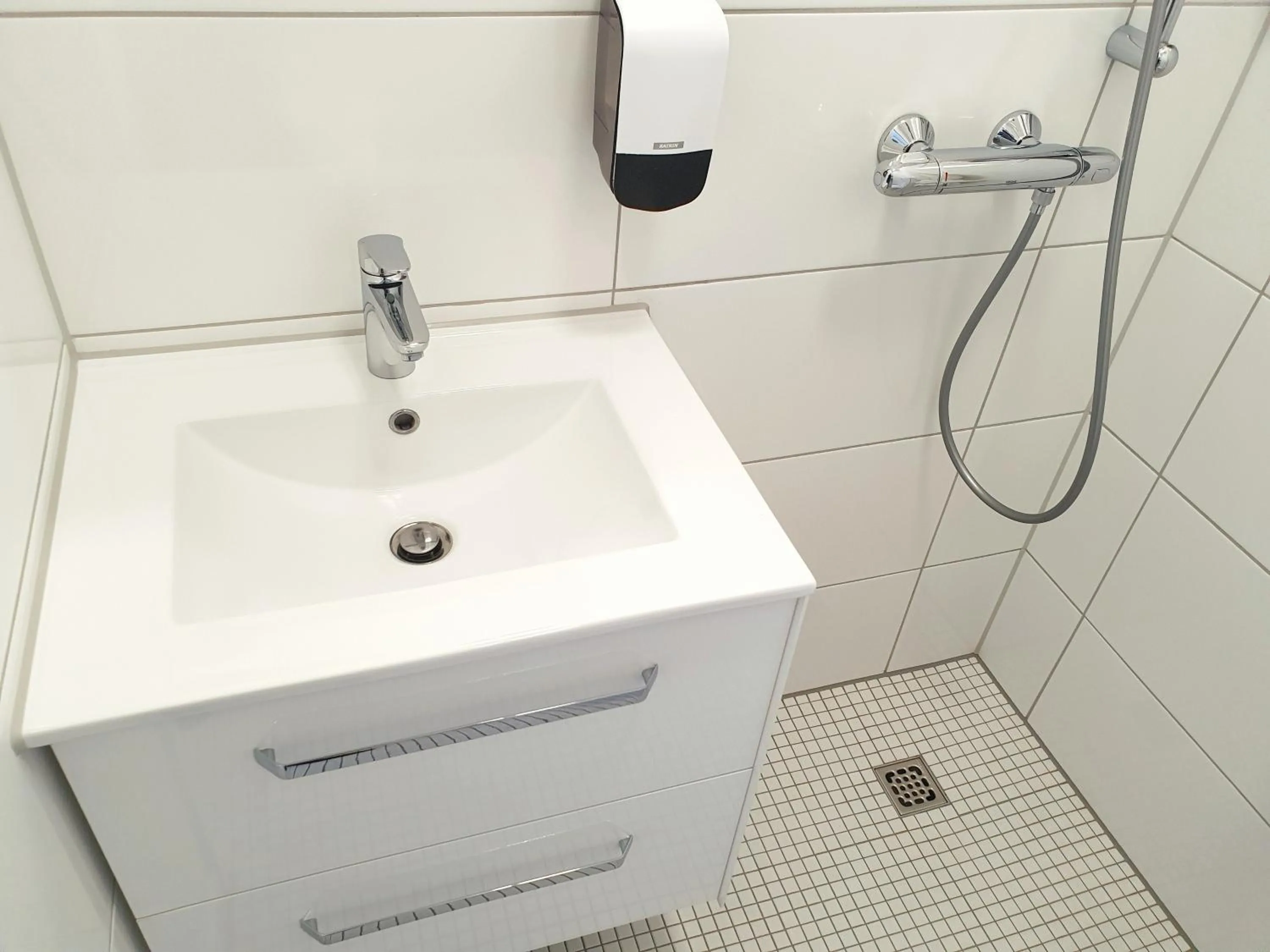 Shower in Aparthotel Sanni