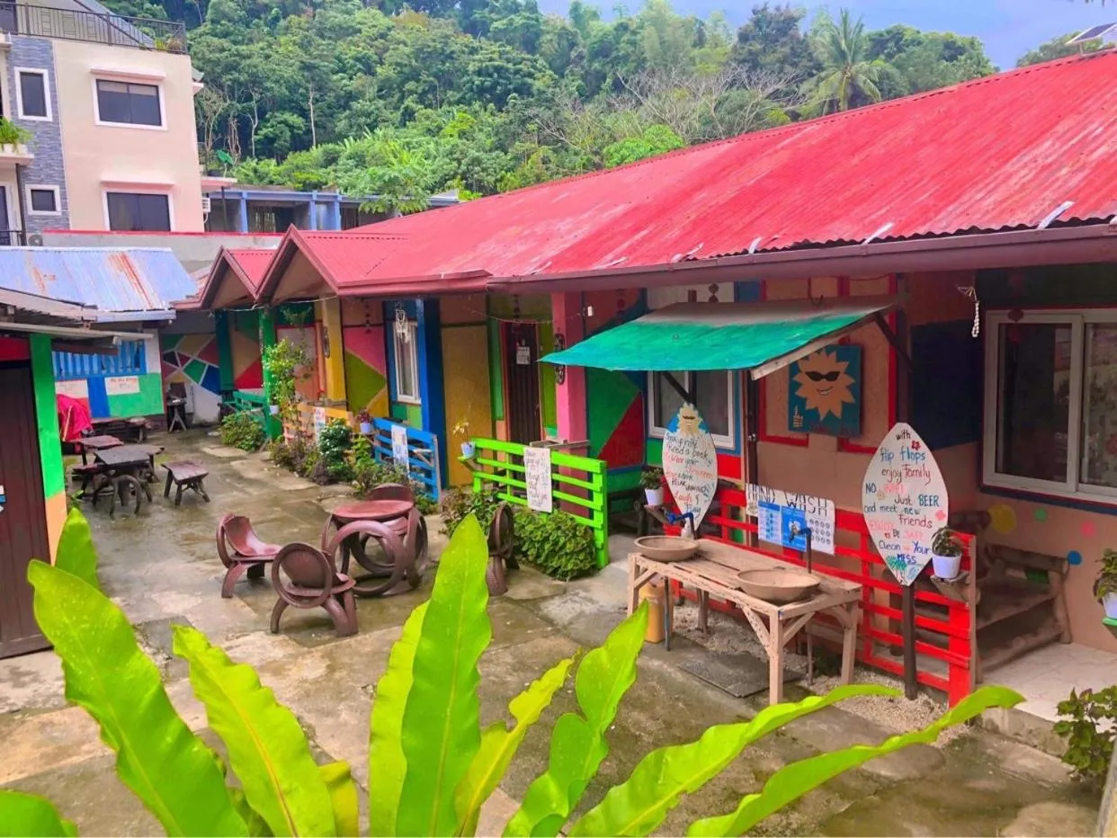 Patio in Sun Valley Hostel