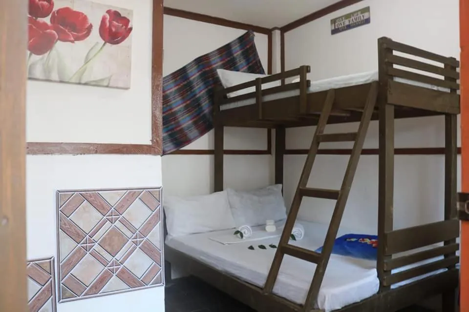 bunk bed, Bed in Sun Valley Hostel