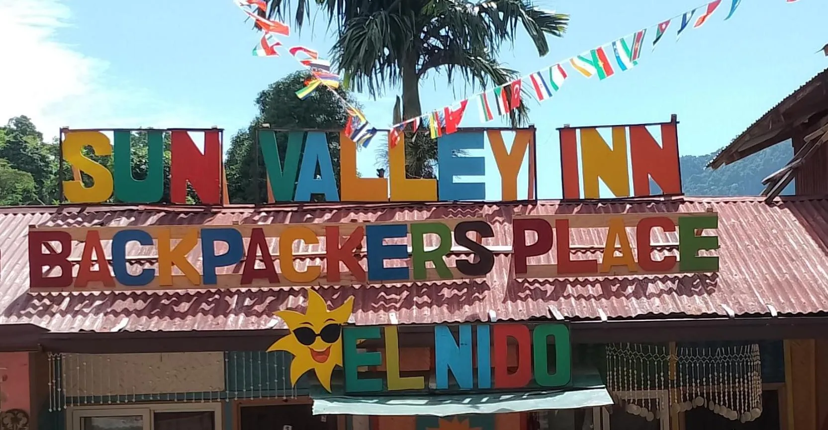 Text overlay in Sun Valley Hostel