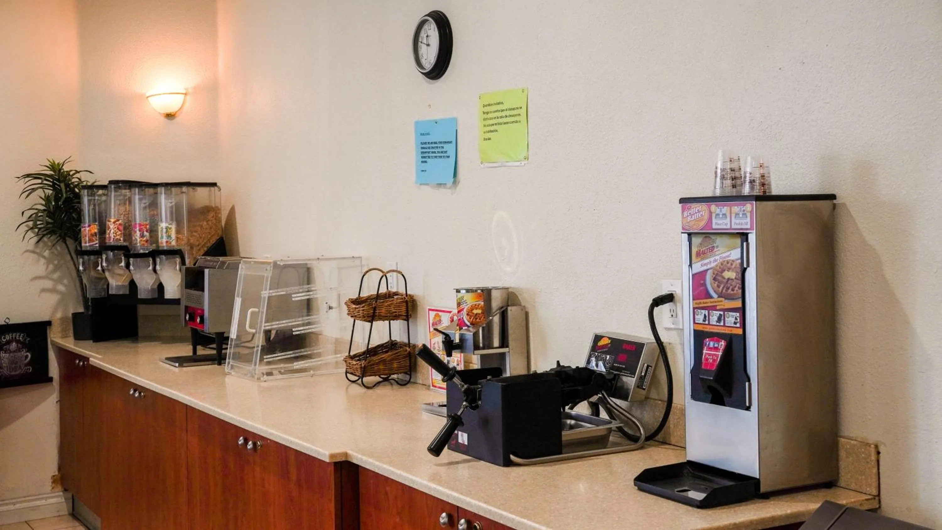 Food and drinks in Country Inn Ontario