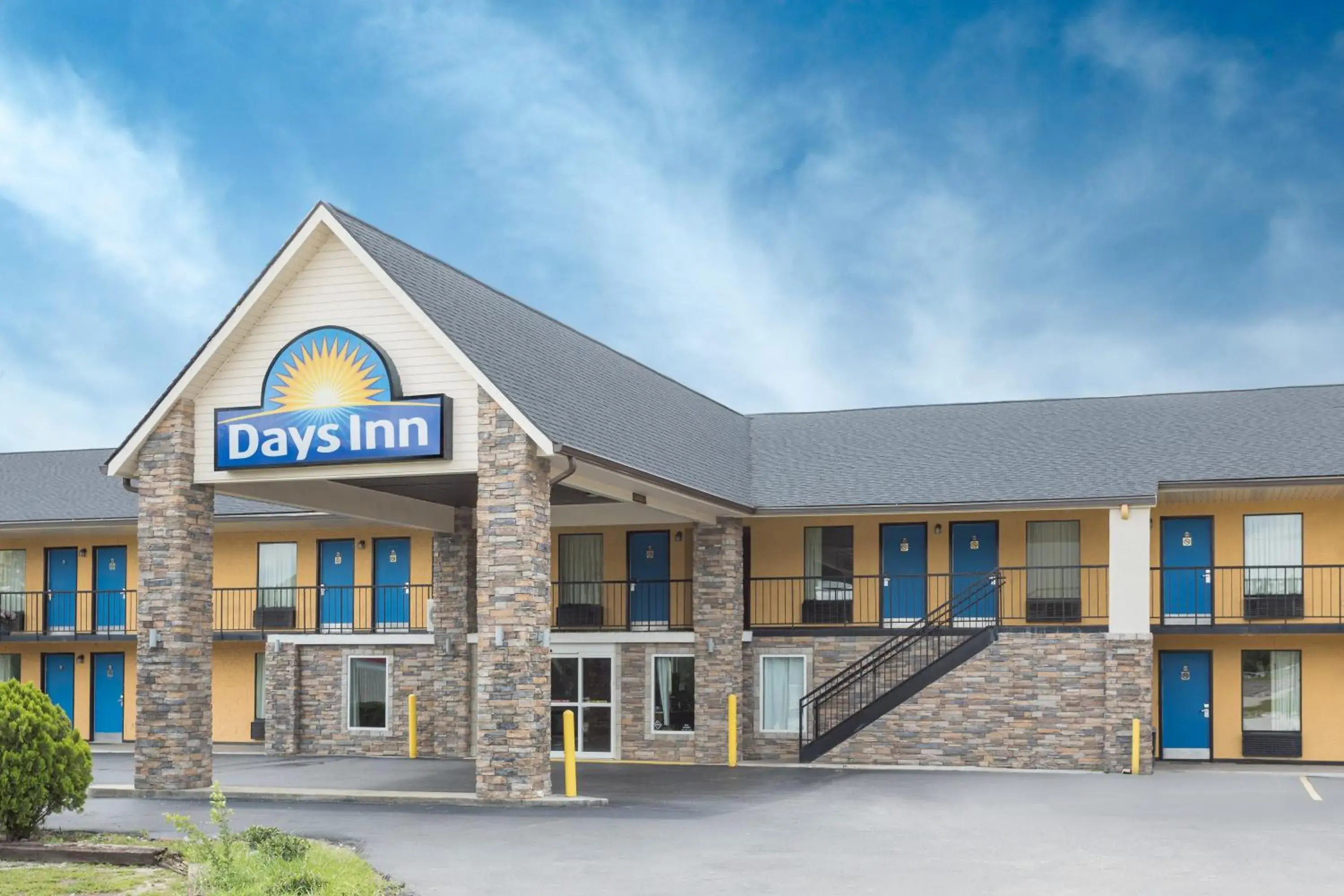 Property building in Days Inn by Wyndham Newberry South Carolina Property building in Days Inn by Wyndham Newberry South Carolina