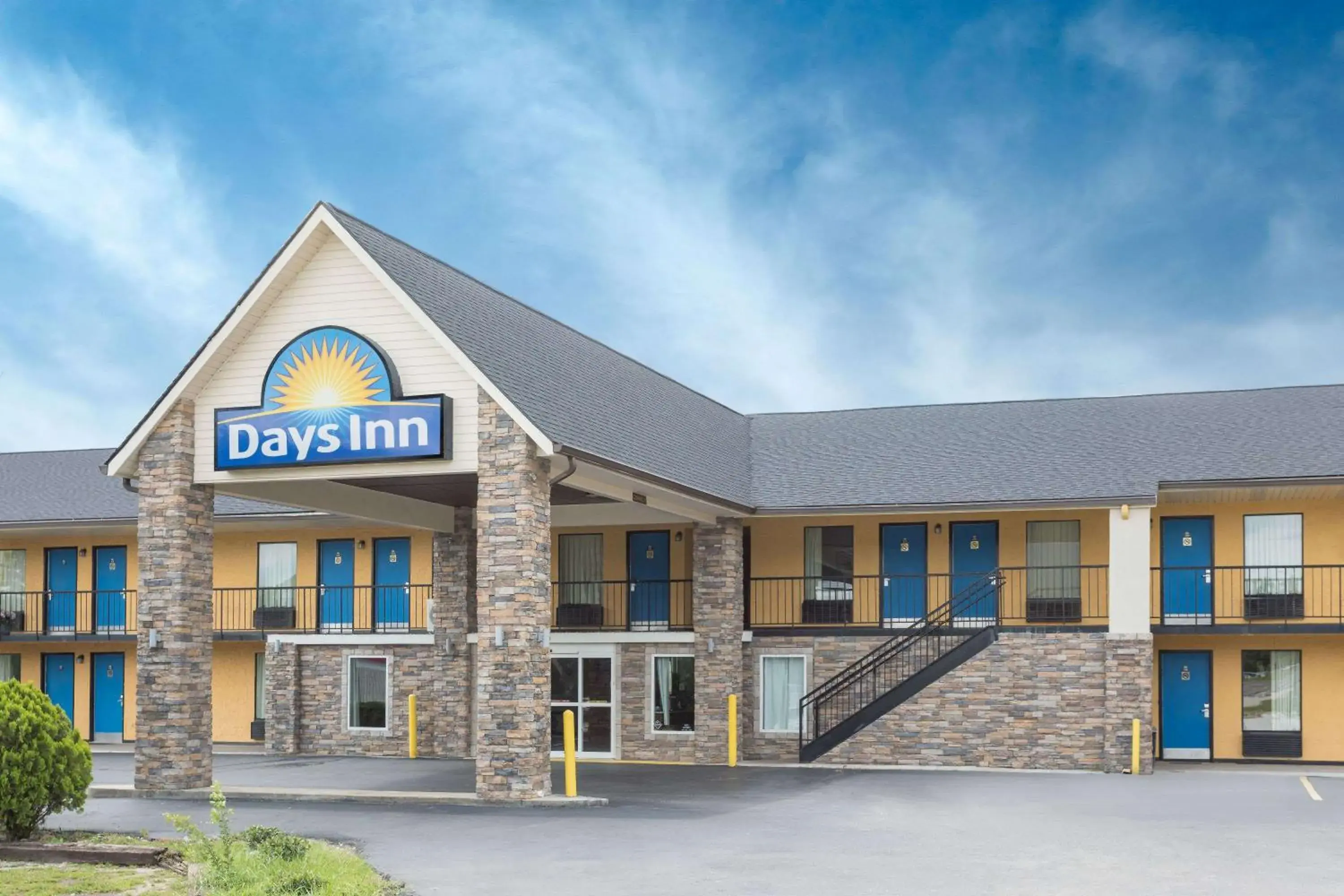 Property building in Days Inn by Wyndham Newberry South Carolina Property building in Days Inn by Wyndham Newberry South Carolina