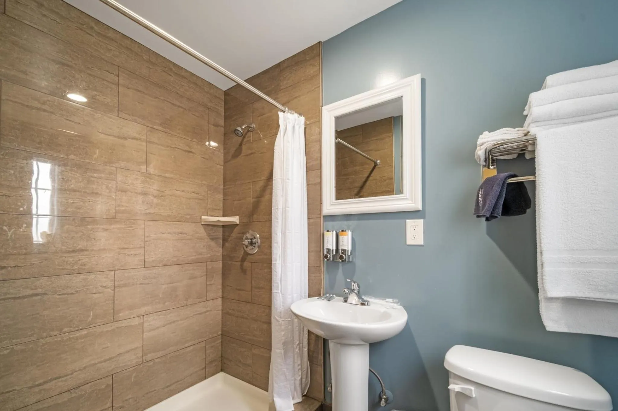 Bathroom in 24 Hours Motel