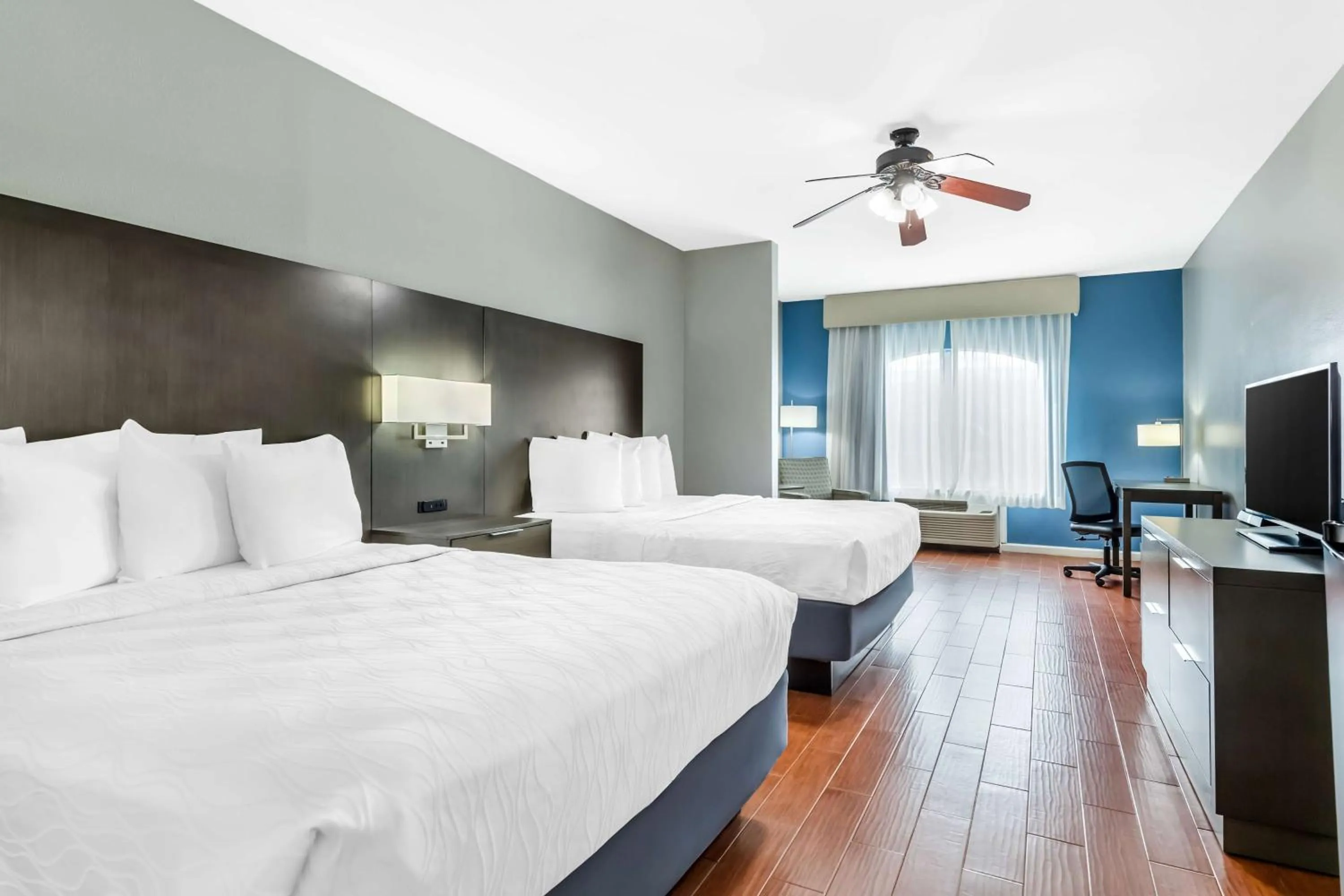 Bedroom, Bed in Best Western Port Lavaca Inn