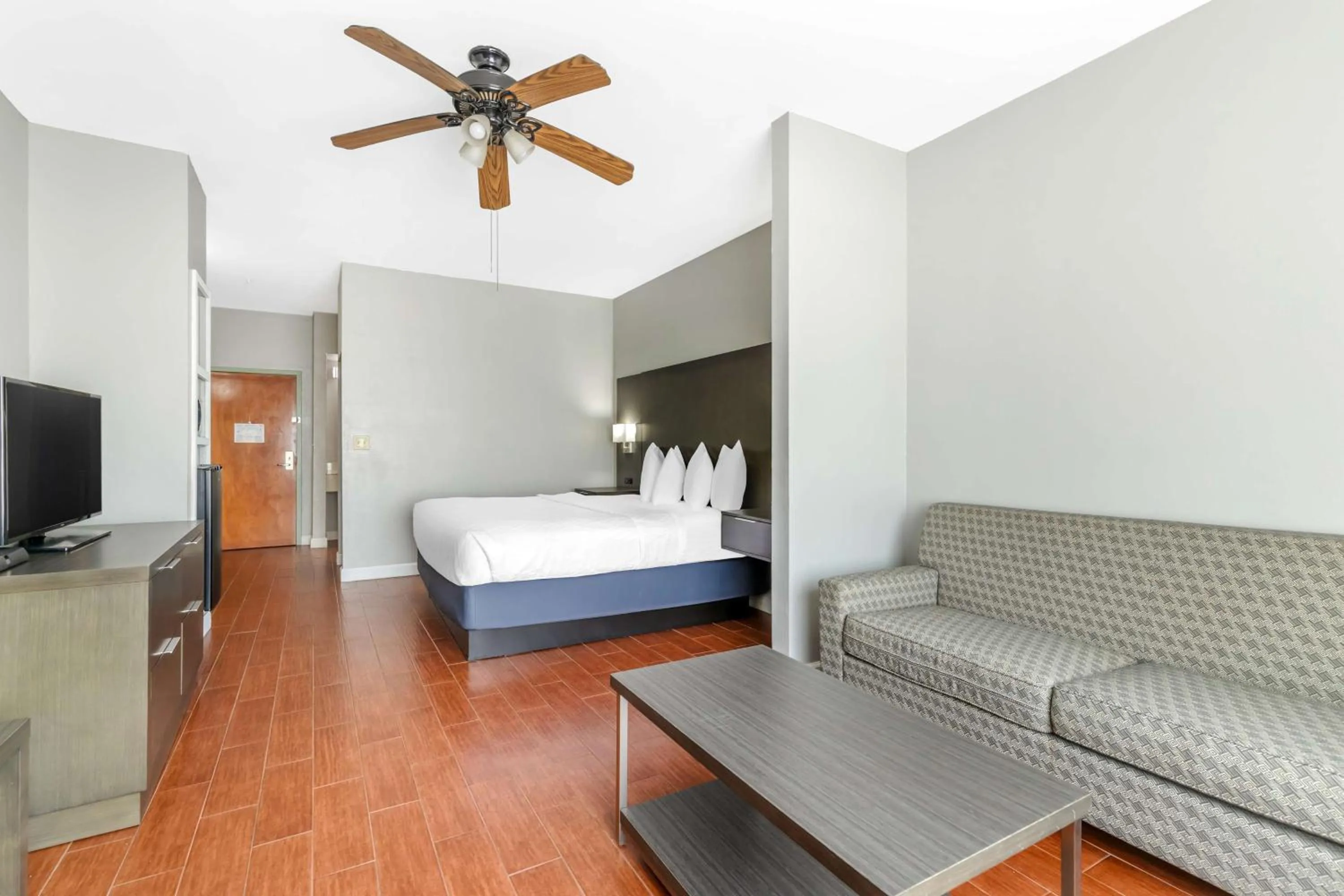 Bedroom, Bed in Best Western Port Lavaca Inn