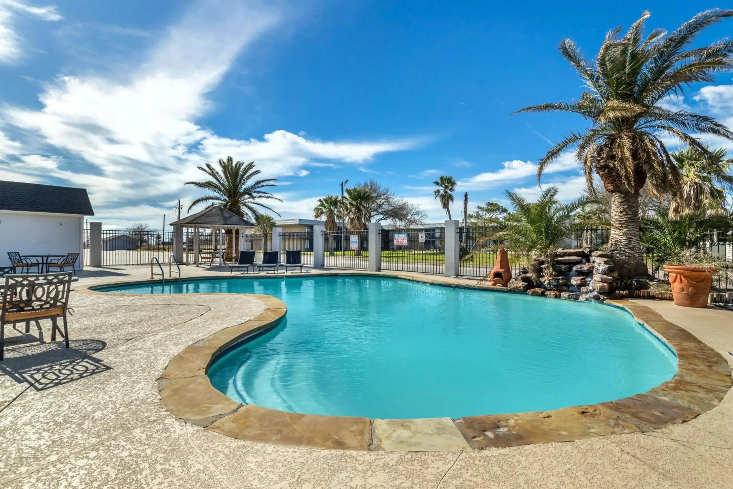 Pool view in Best Western Port Lavaca Inn Pool view in Best Western Port Lavaca Inn