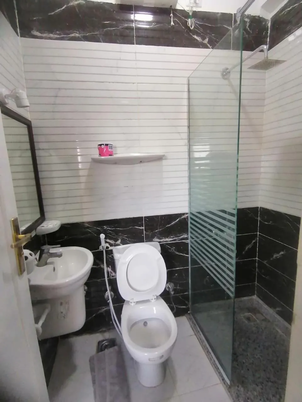 Rezeiky Hotel & Camp