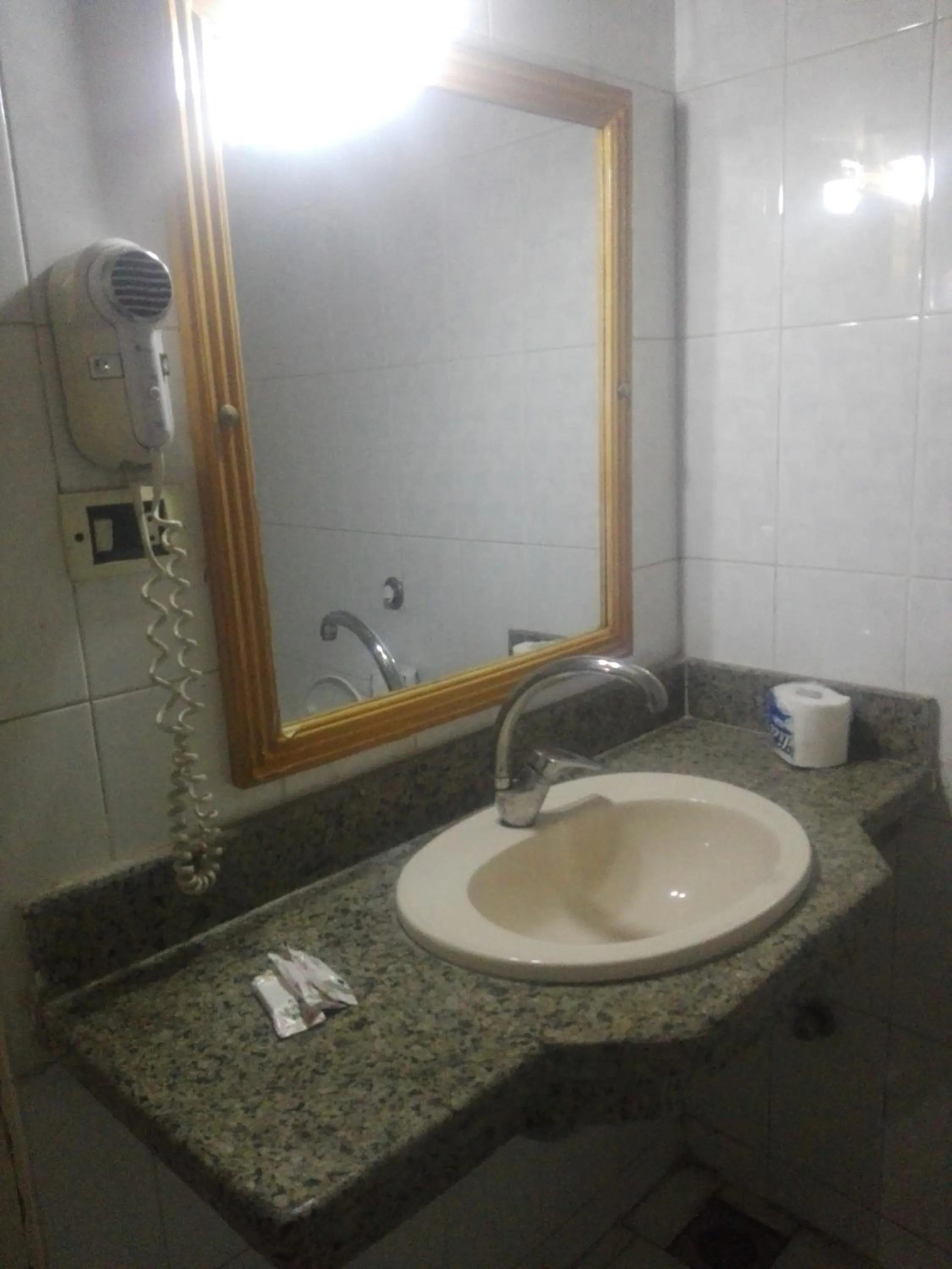 Rezeiky Hotel & Camp