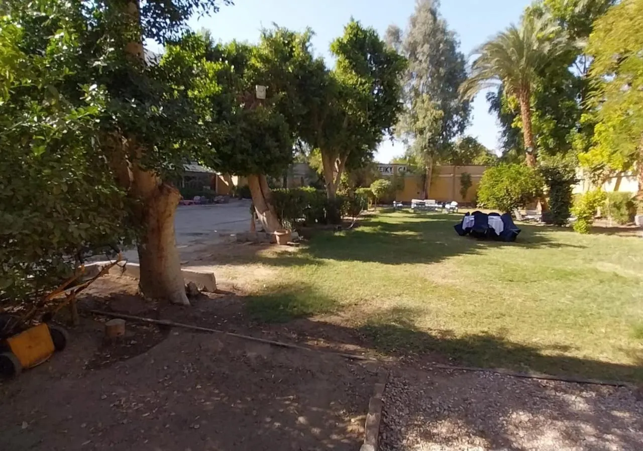 Rezeiky Hotel & Camp