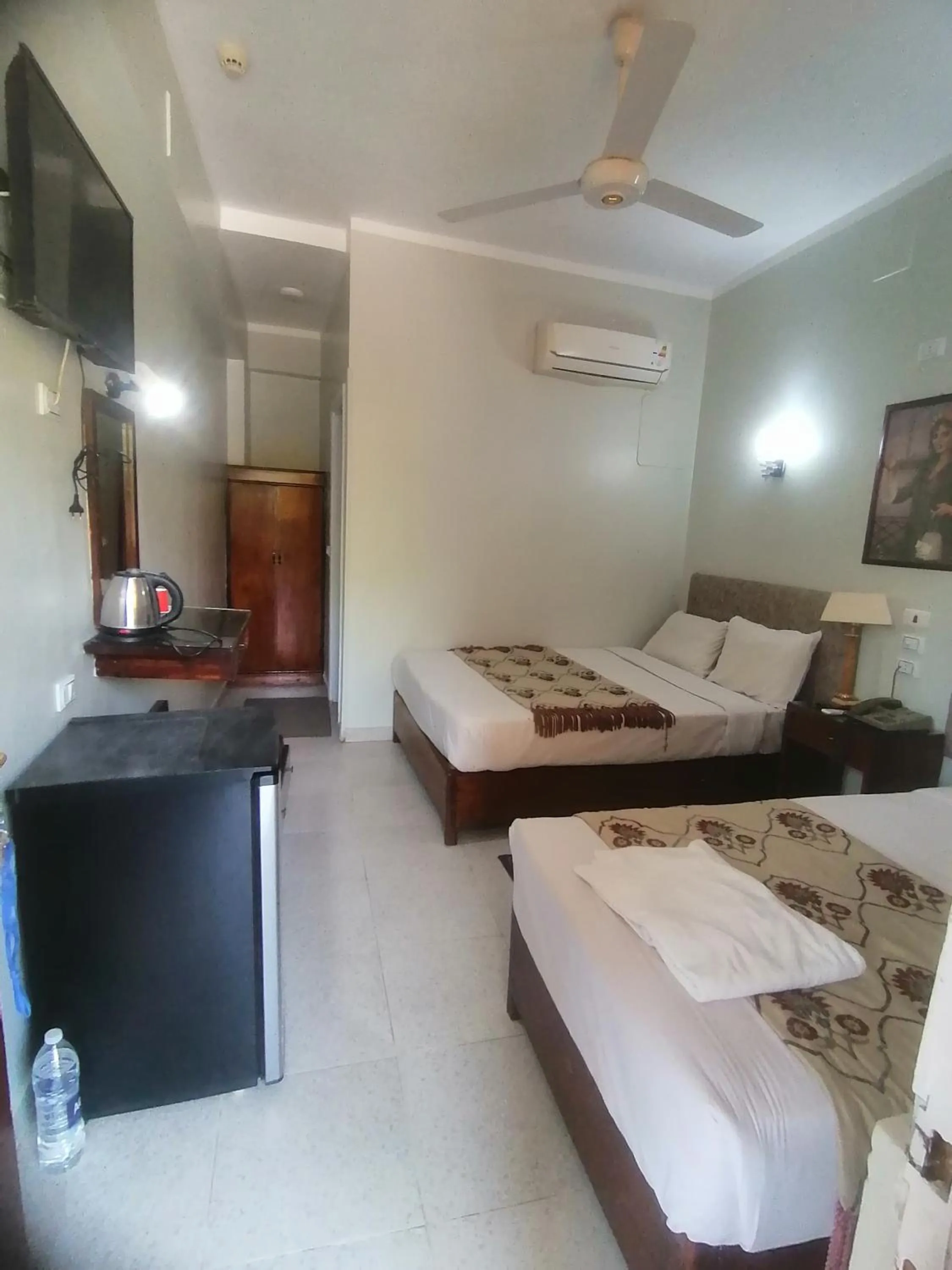 Bed in Rezeiky Hotel & Camp