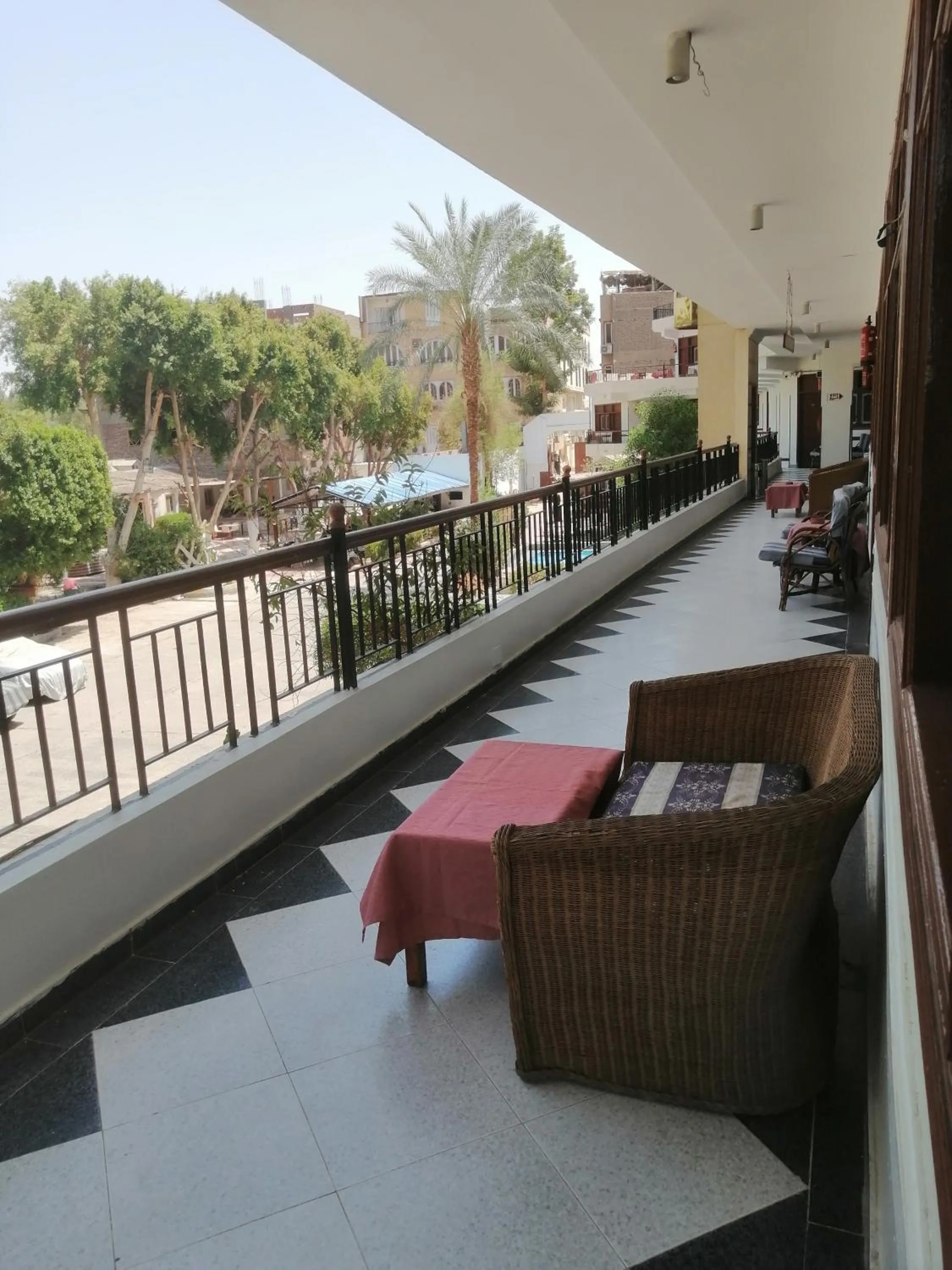 Rezeiky Hotel & Camp