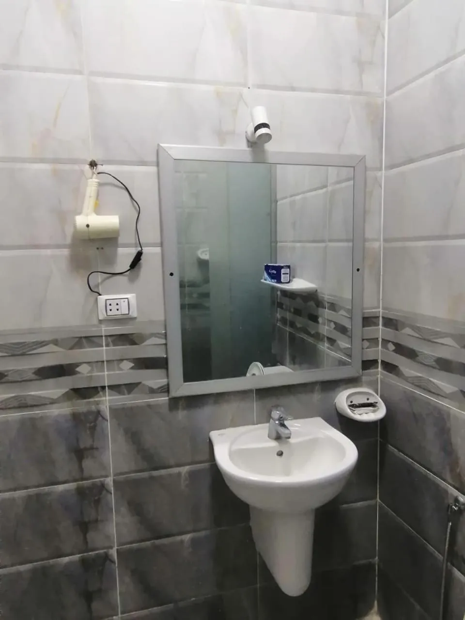 Rezeiky Hotel & Camp