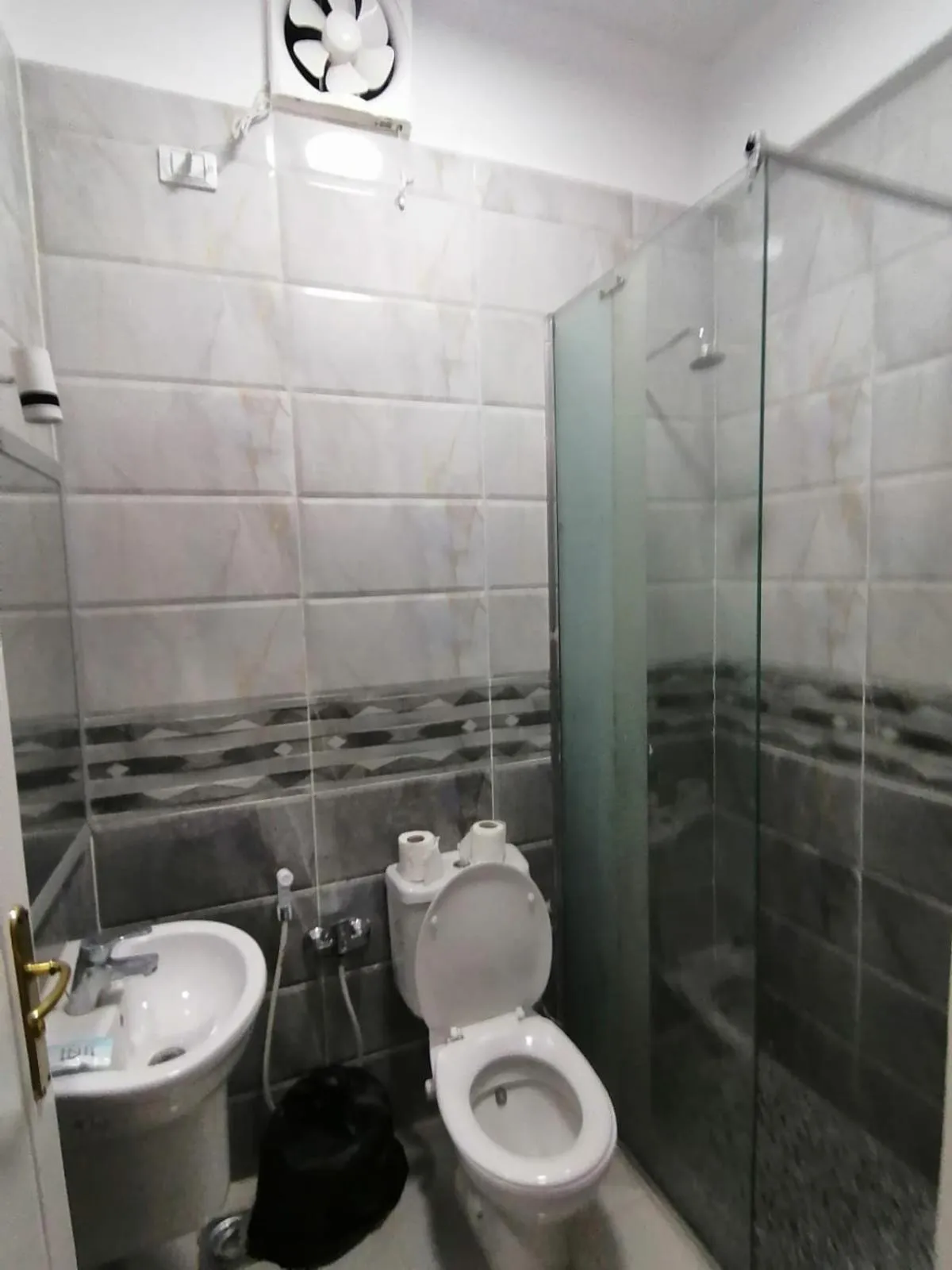 Rezeiky Hotel & Camp