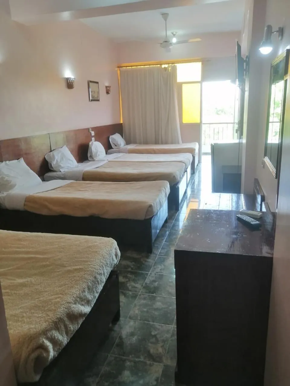 Bed in Rezeiky Hotel & Camp