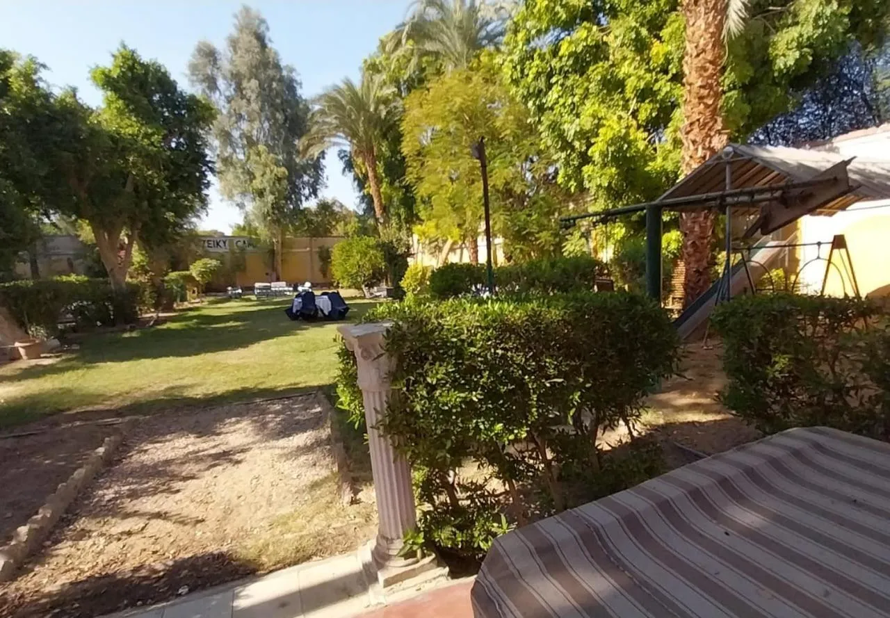 Rezeiky Hotel & Camp