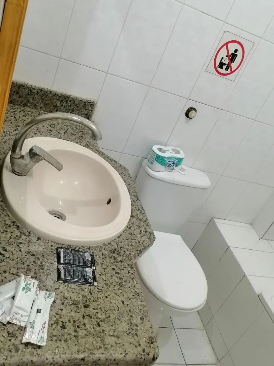 Rezeiky Hotel & Camp