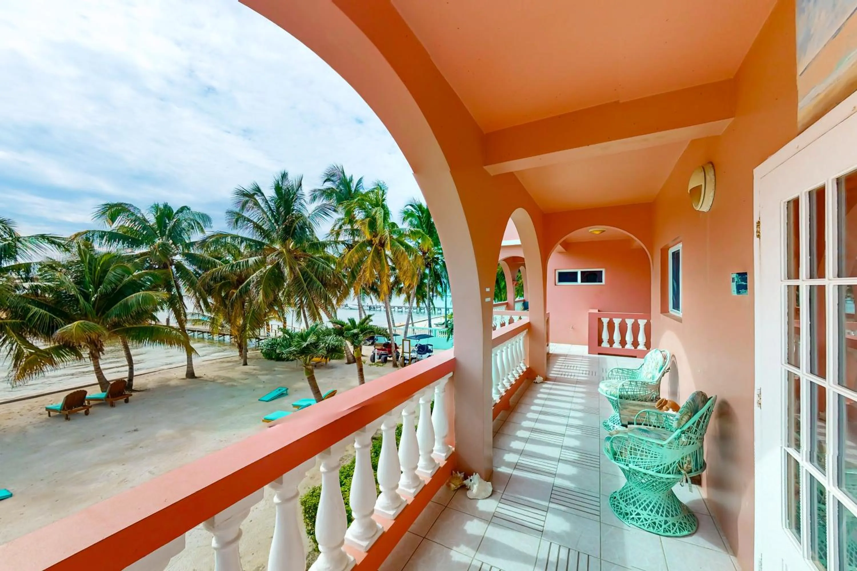 Palm @ Caribe Island