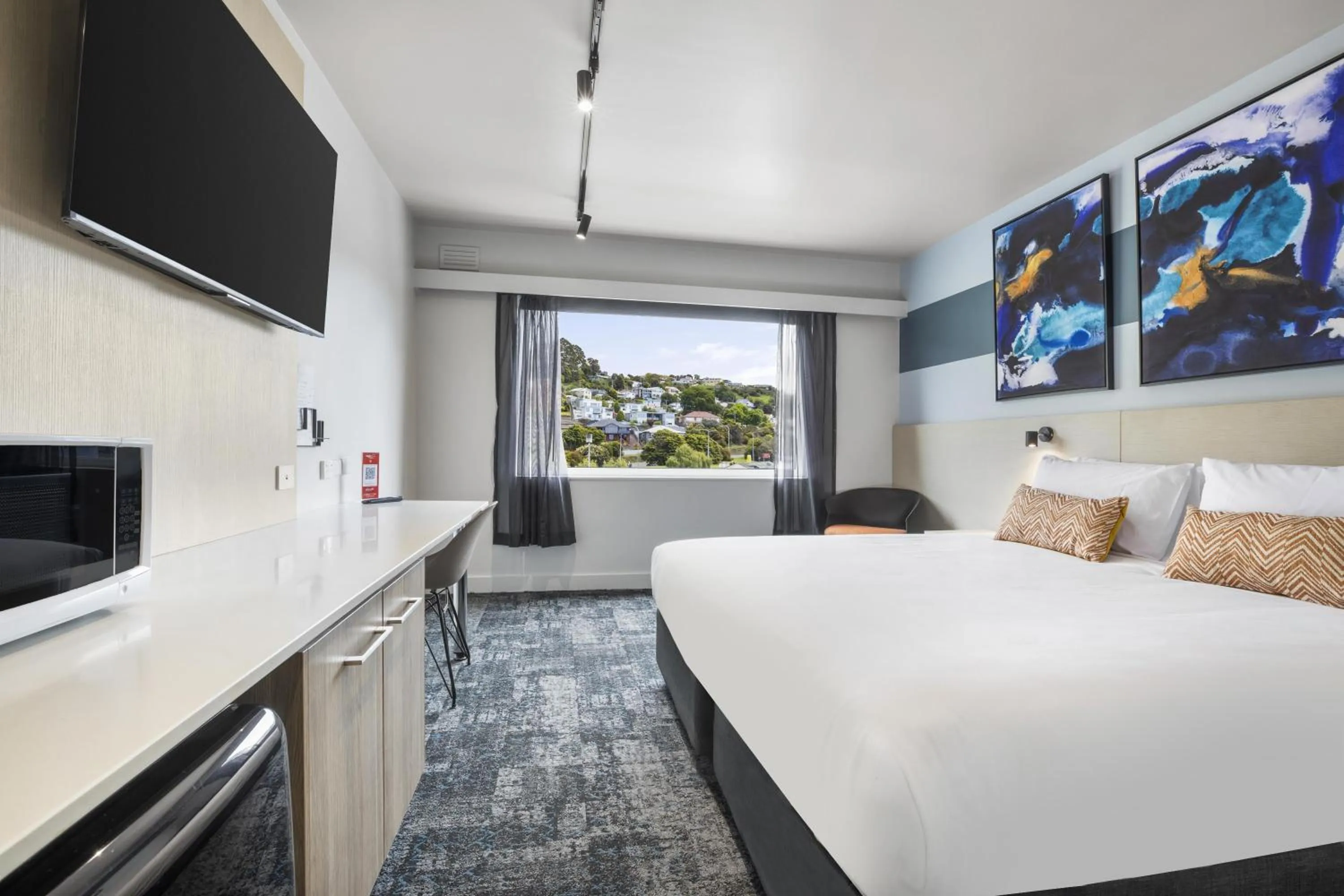 Bedroom, Bed in Nightcap at Burnie Townhouse