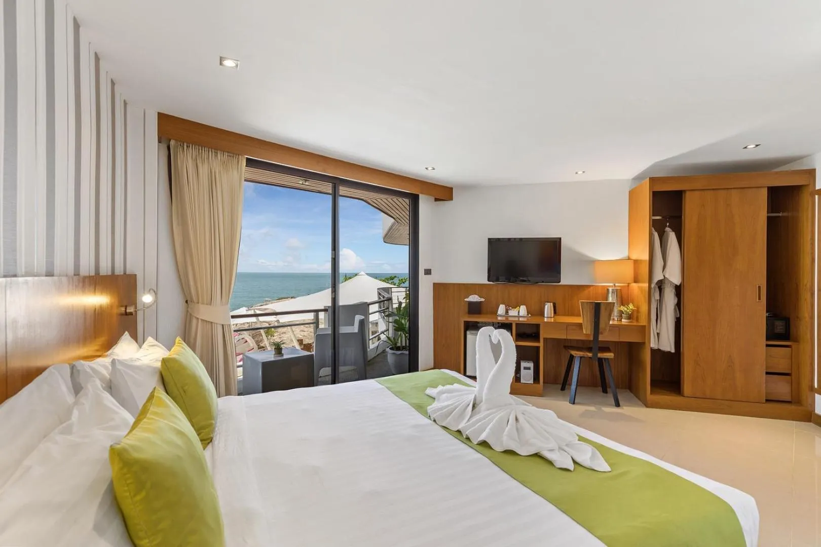 Photo of the whole room, Bed in Beluga Boutique Hotel