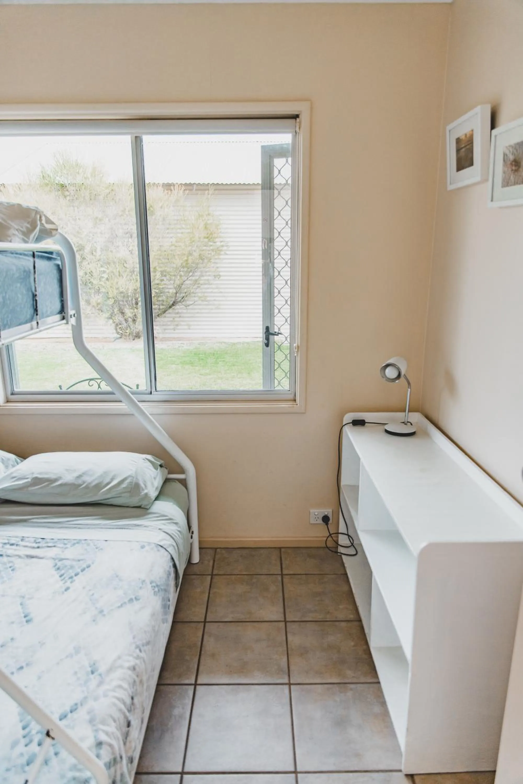 Bed in Dongara Hotel Motel