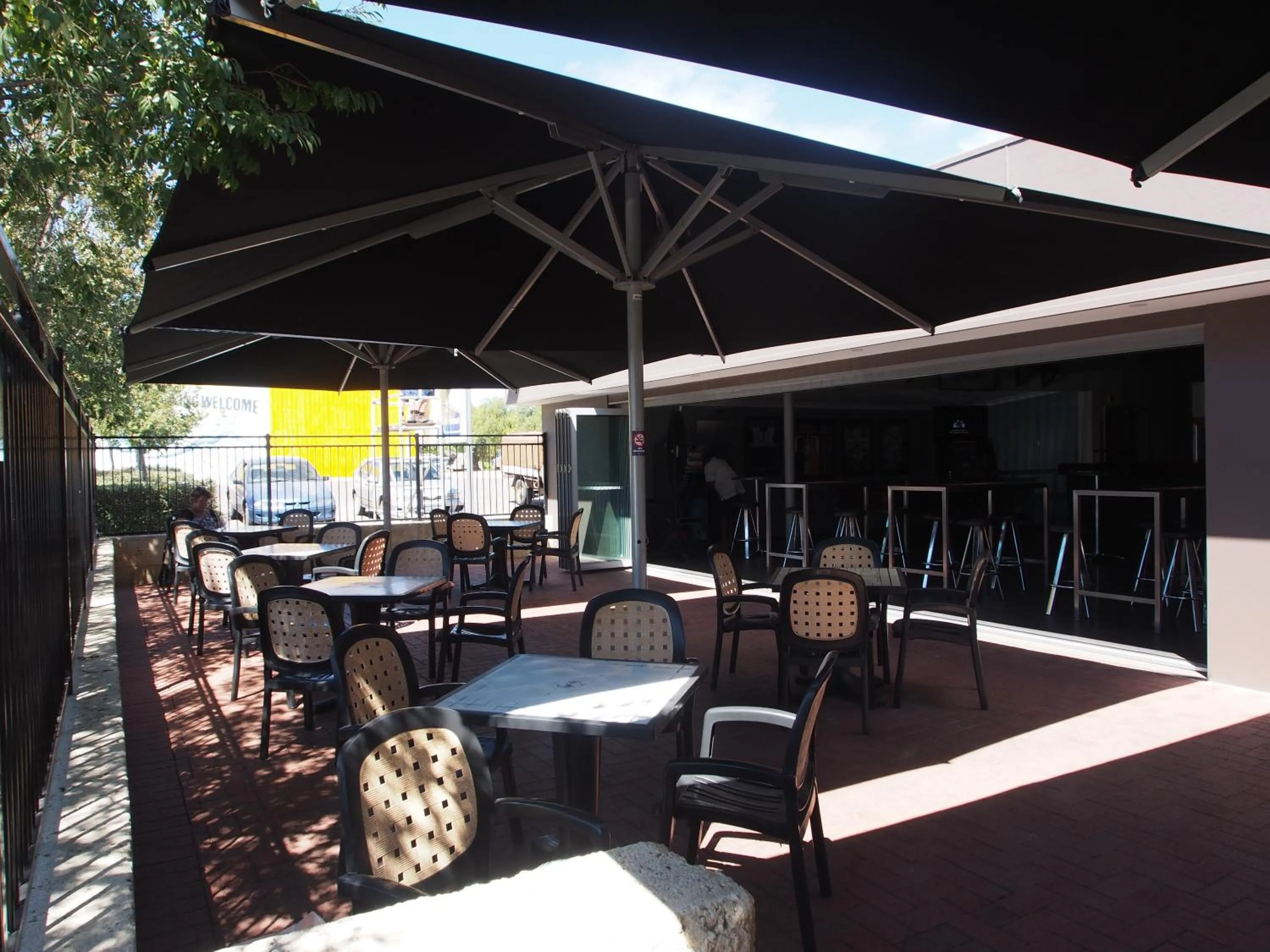 Seating area in Dongara Hotel Motel