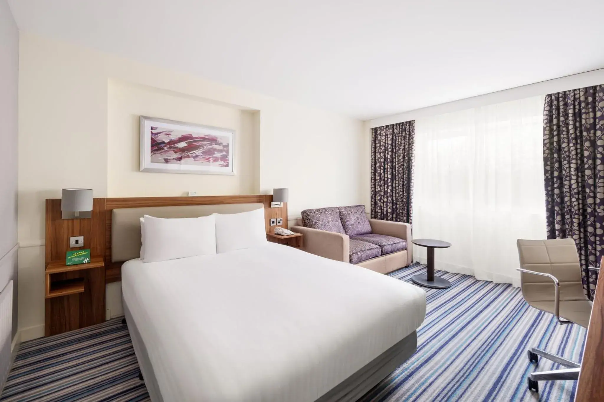 Photo of the whole room, Bed in Holiday Inn Haydock by IHG Photo of the whole room, Bed in Holiday Inn Haydock by IHG