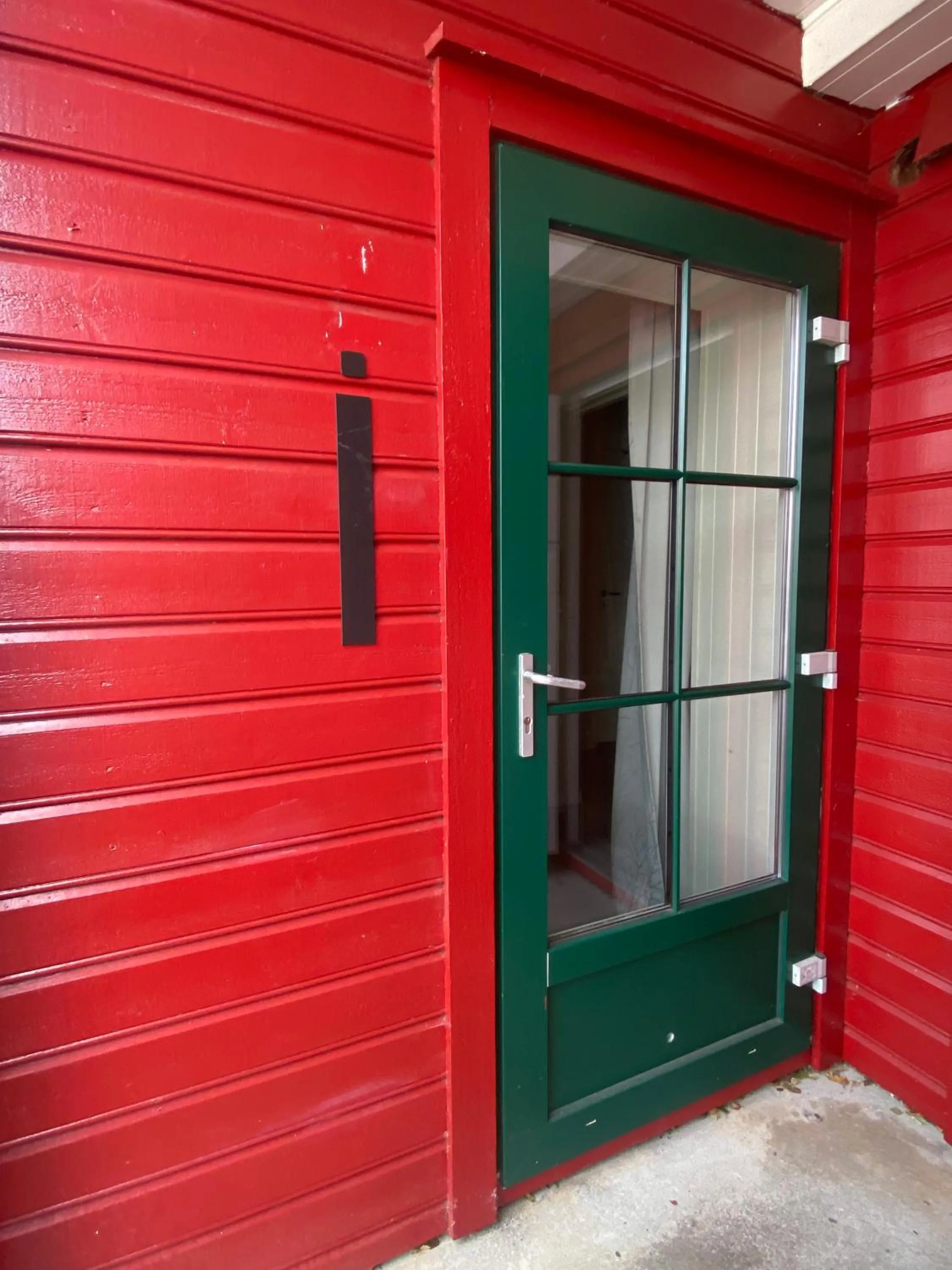 Facade/entrance in Sjøberg Hotell og Ferie Leiligheter