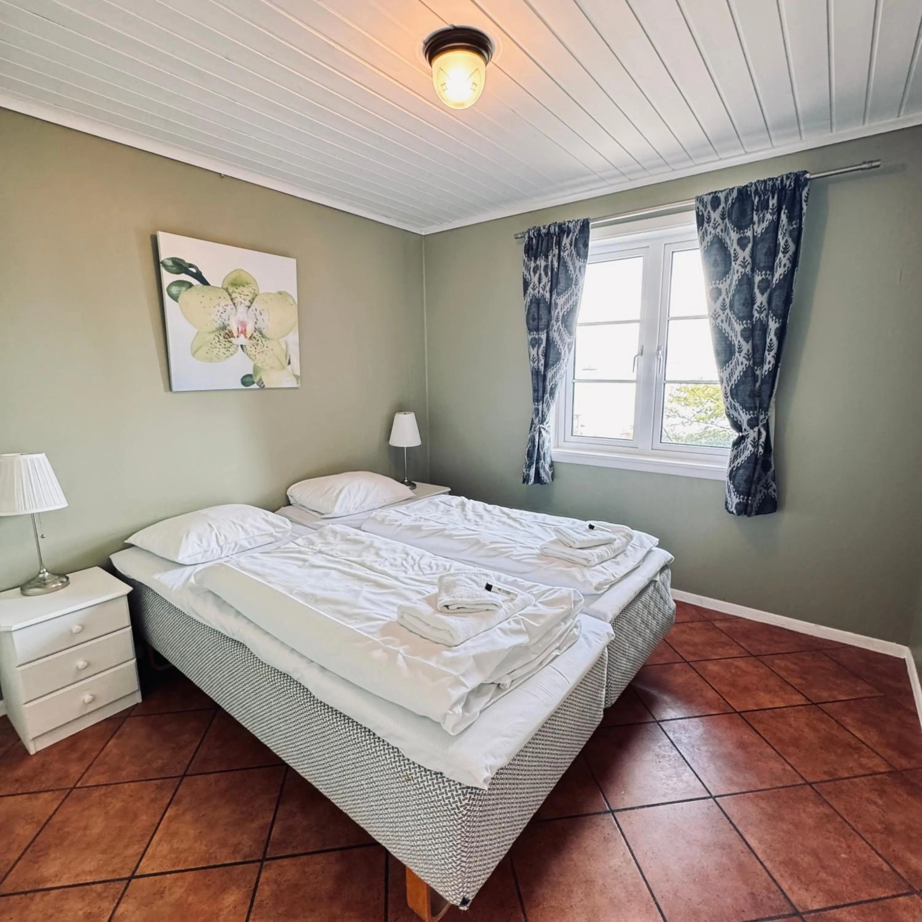 Bed in Sjøberg Hotell og Ferie Leiligheter