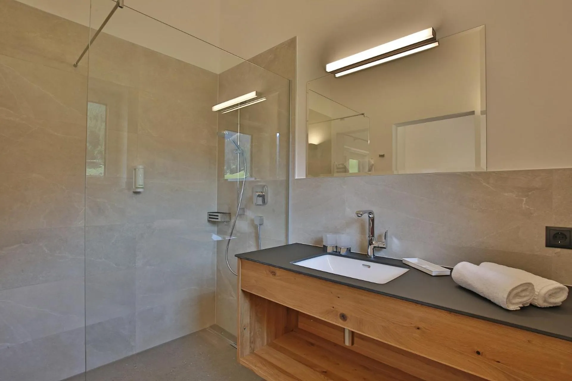 Bathroom in Bergsporthotel Antonie