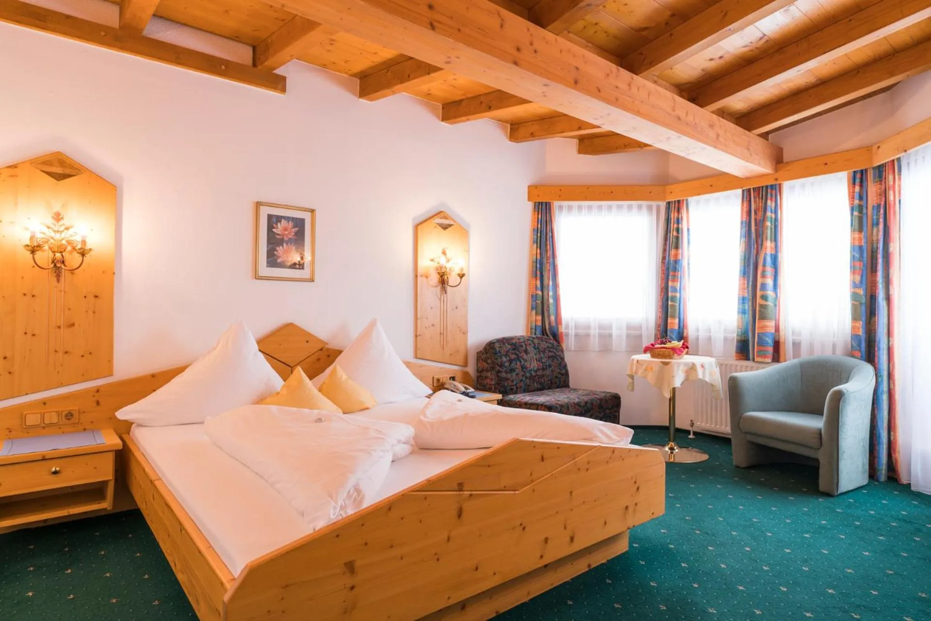 Photo of the whole room, Bed in Bergsporthotel Antonie
