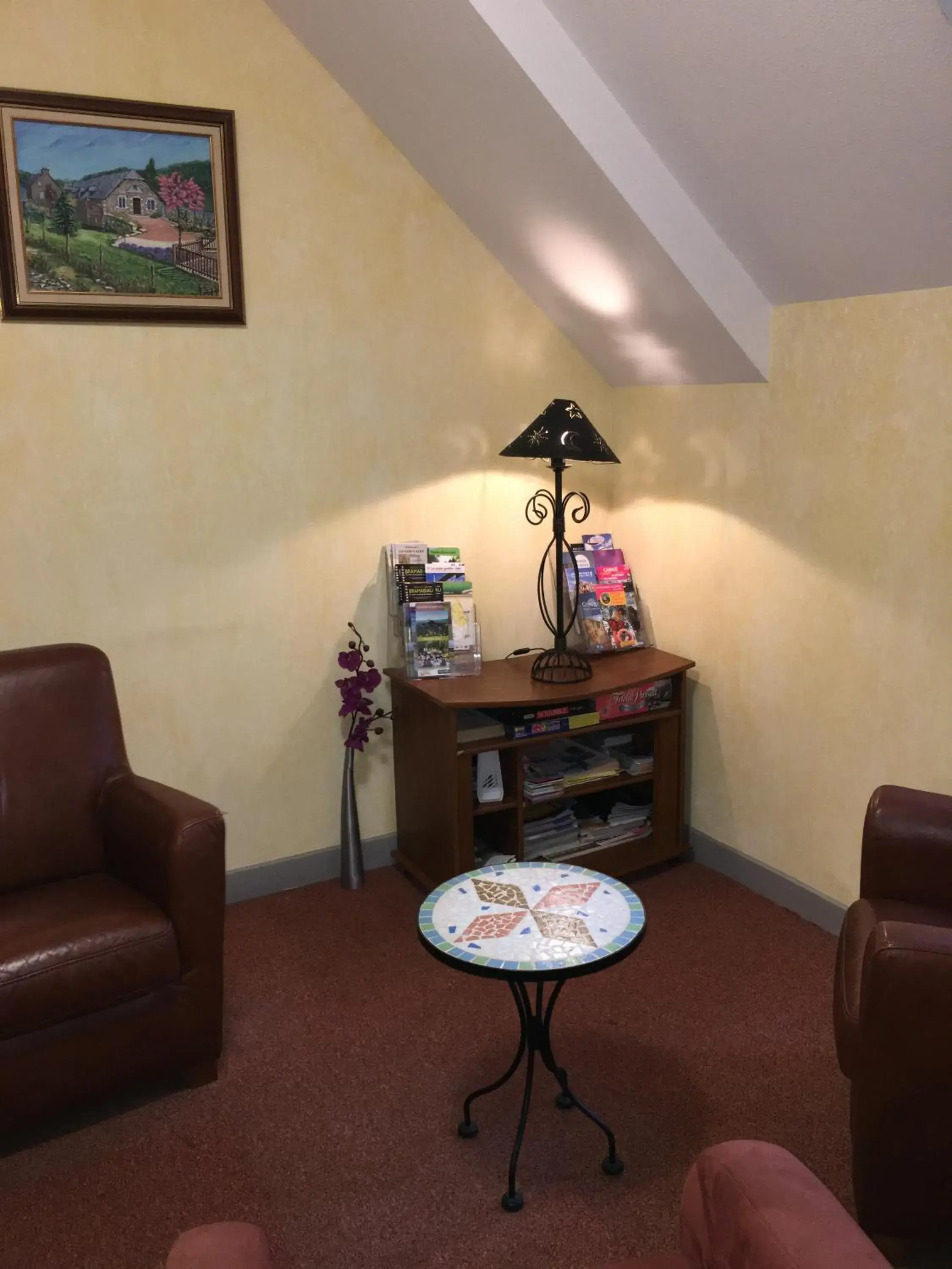 Living room in Hôtel & SPA Rodier Living room in Hôtel & SPA Rodier