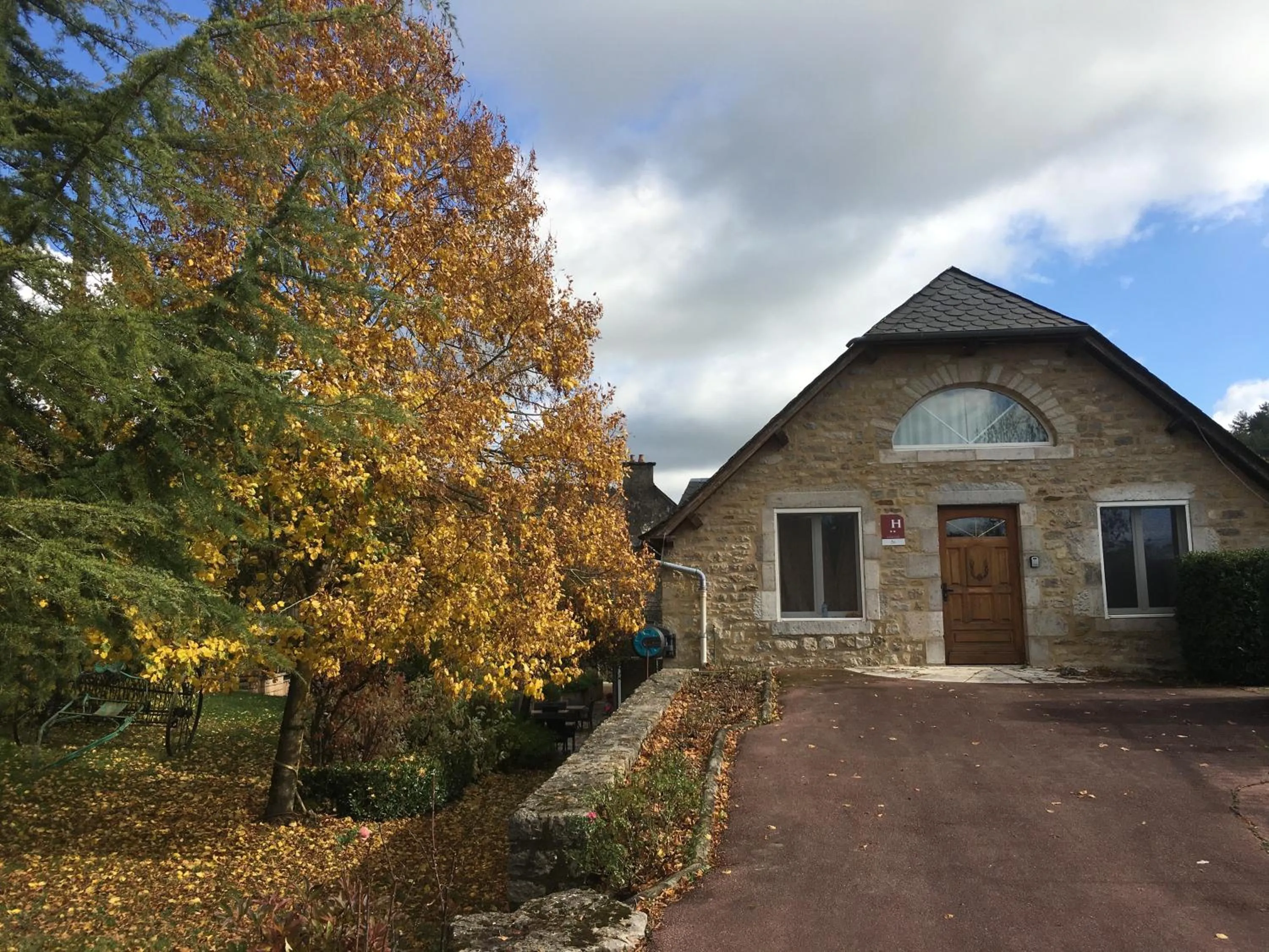 Property building in Hôtel & SPA Rodier