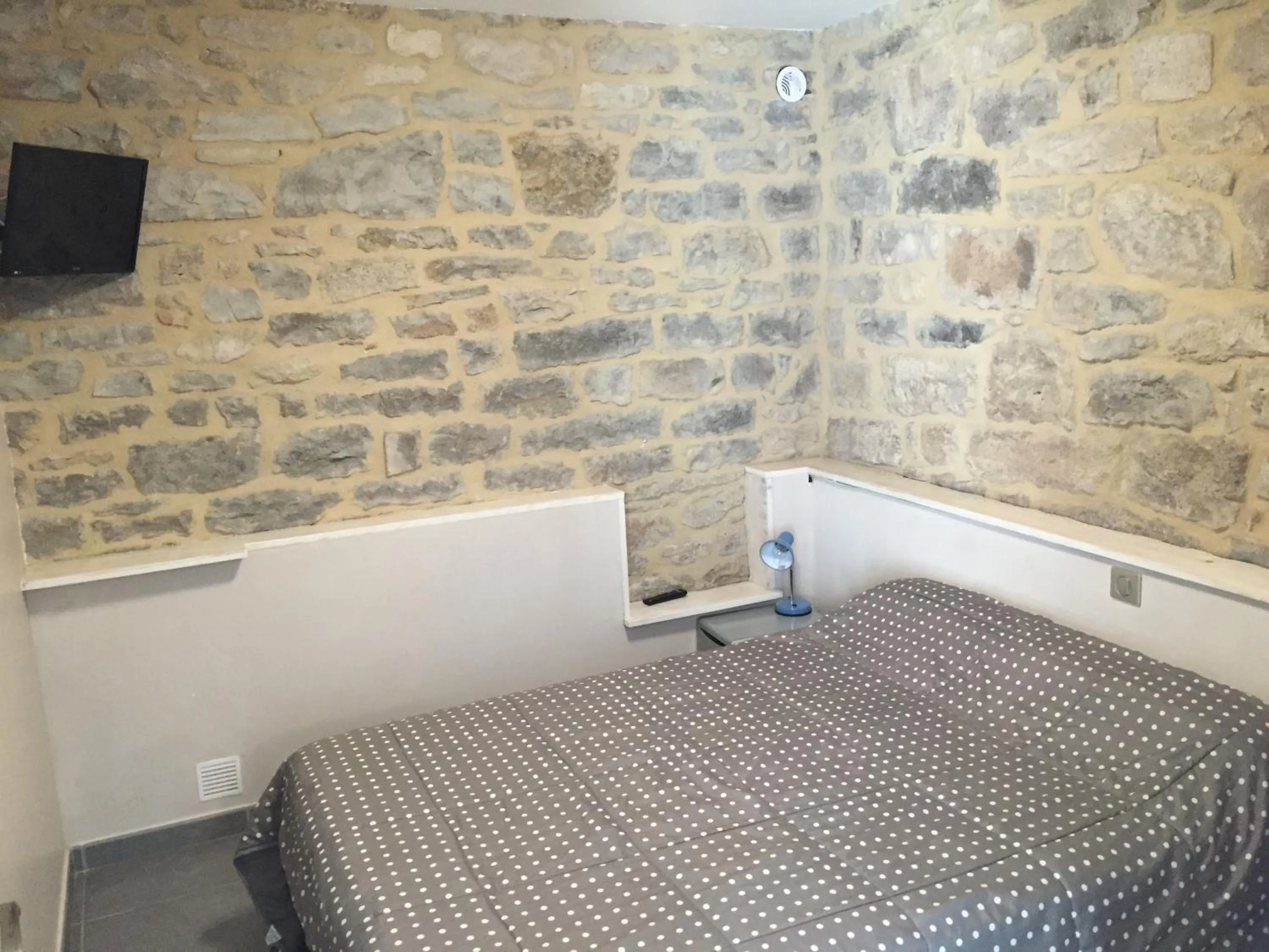 Bed in Hôtel & SPA Rodier