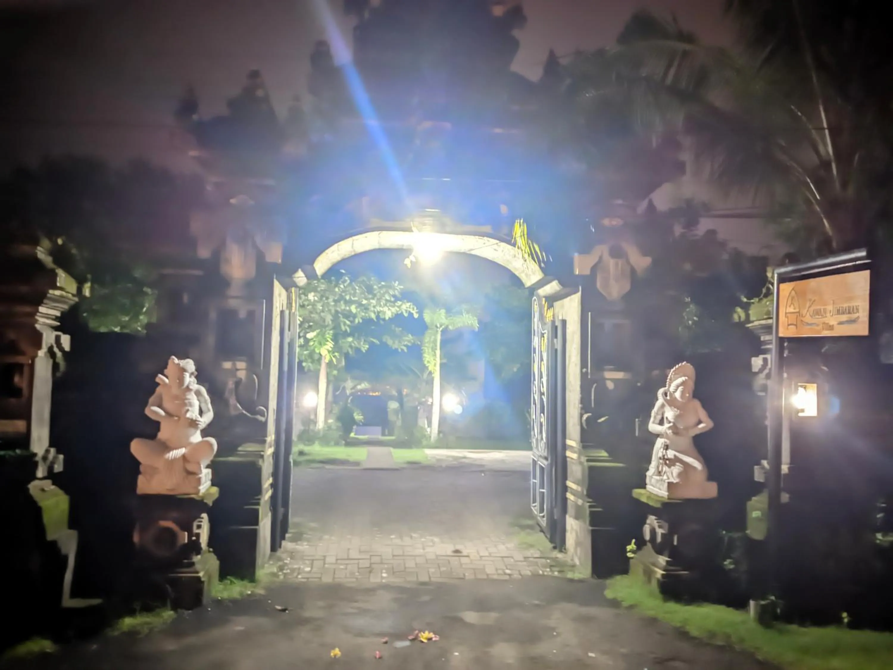 Night in The Kawan Jimbaran