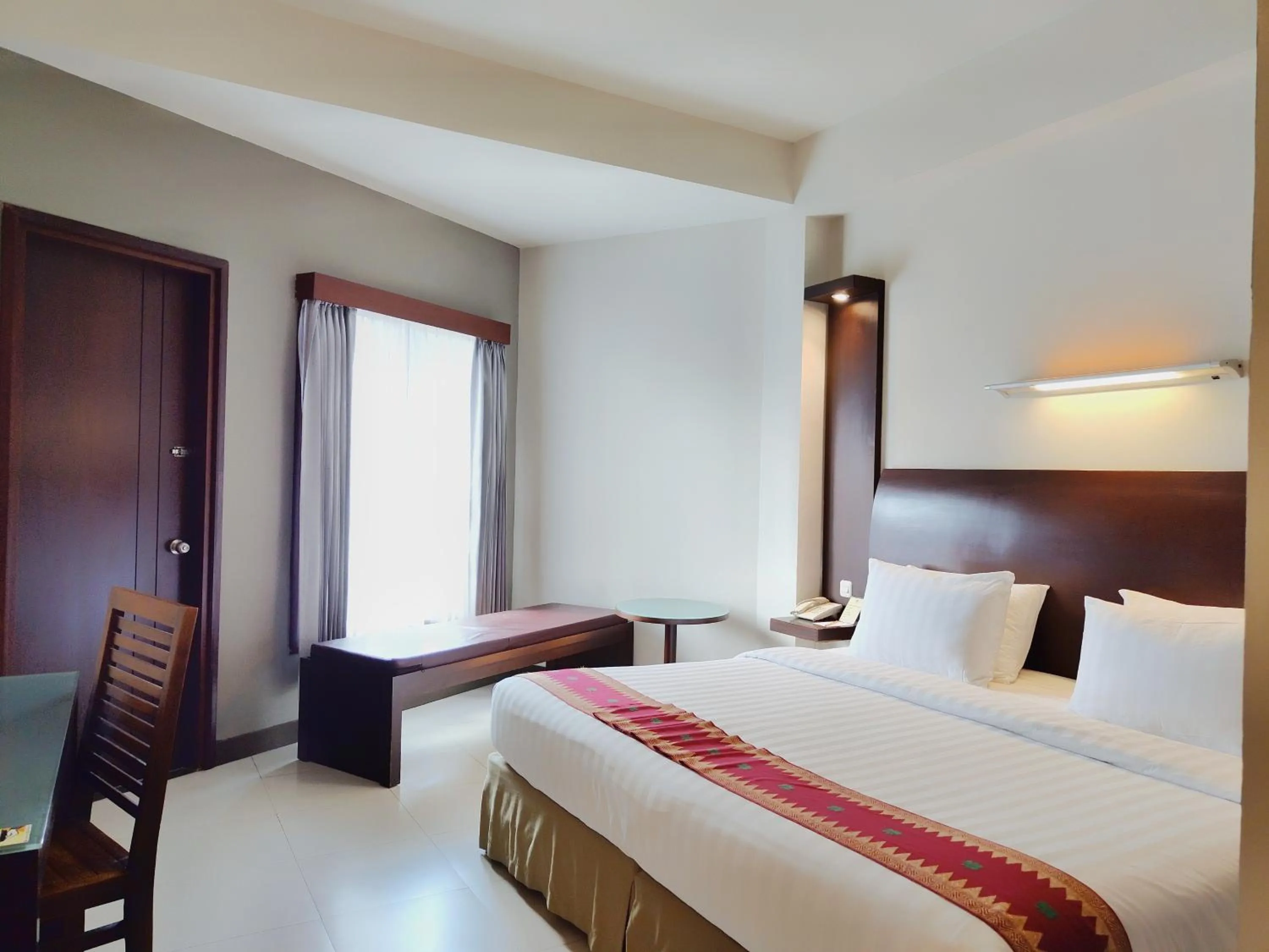 Bed in Lombok Garden Hotel