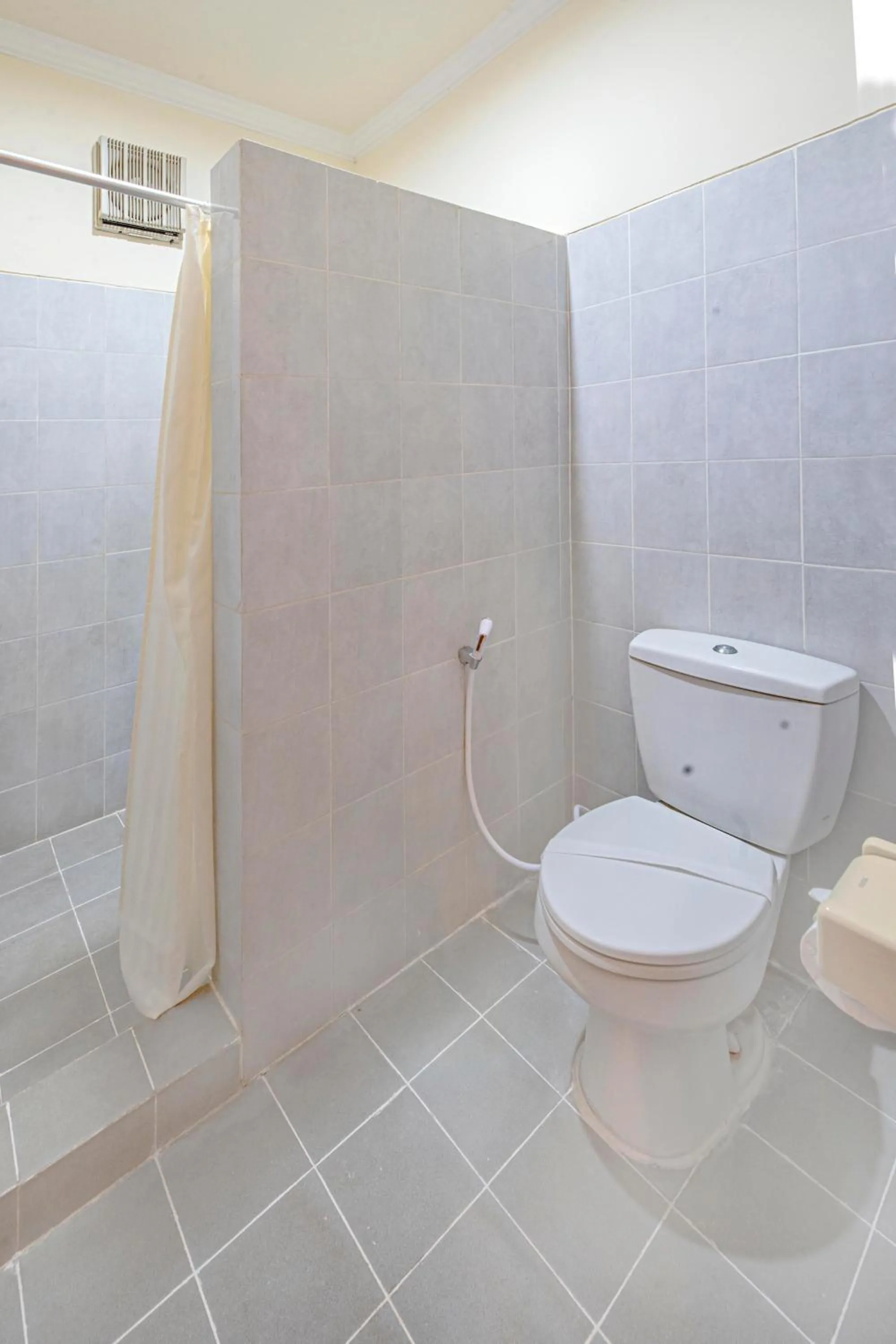 Bathroom in Lombok Garden Hotel