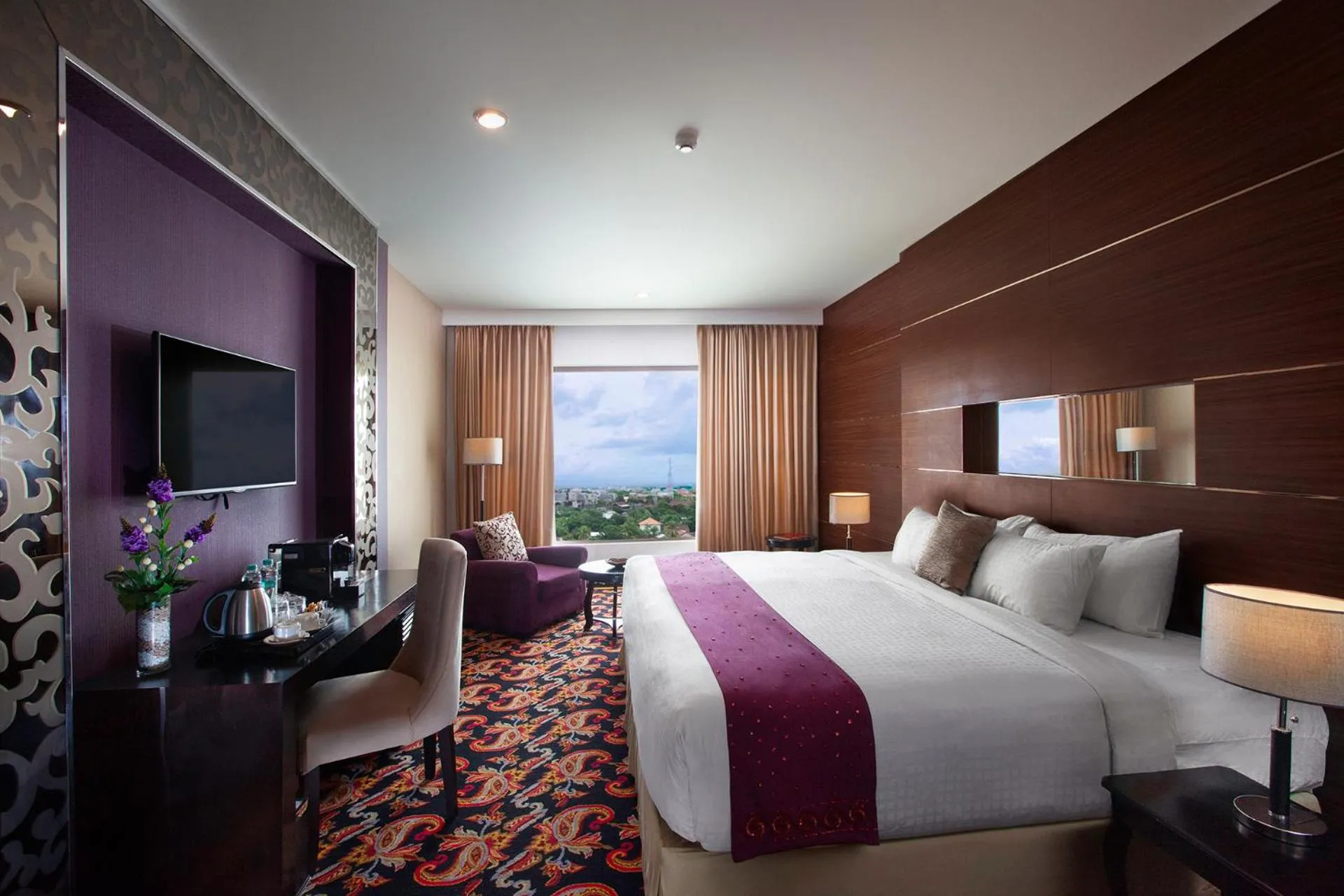 Bedroom, Bed in Lombok Raya Hotel