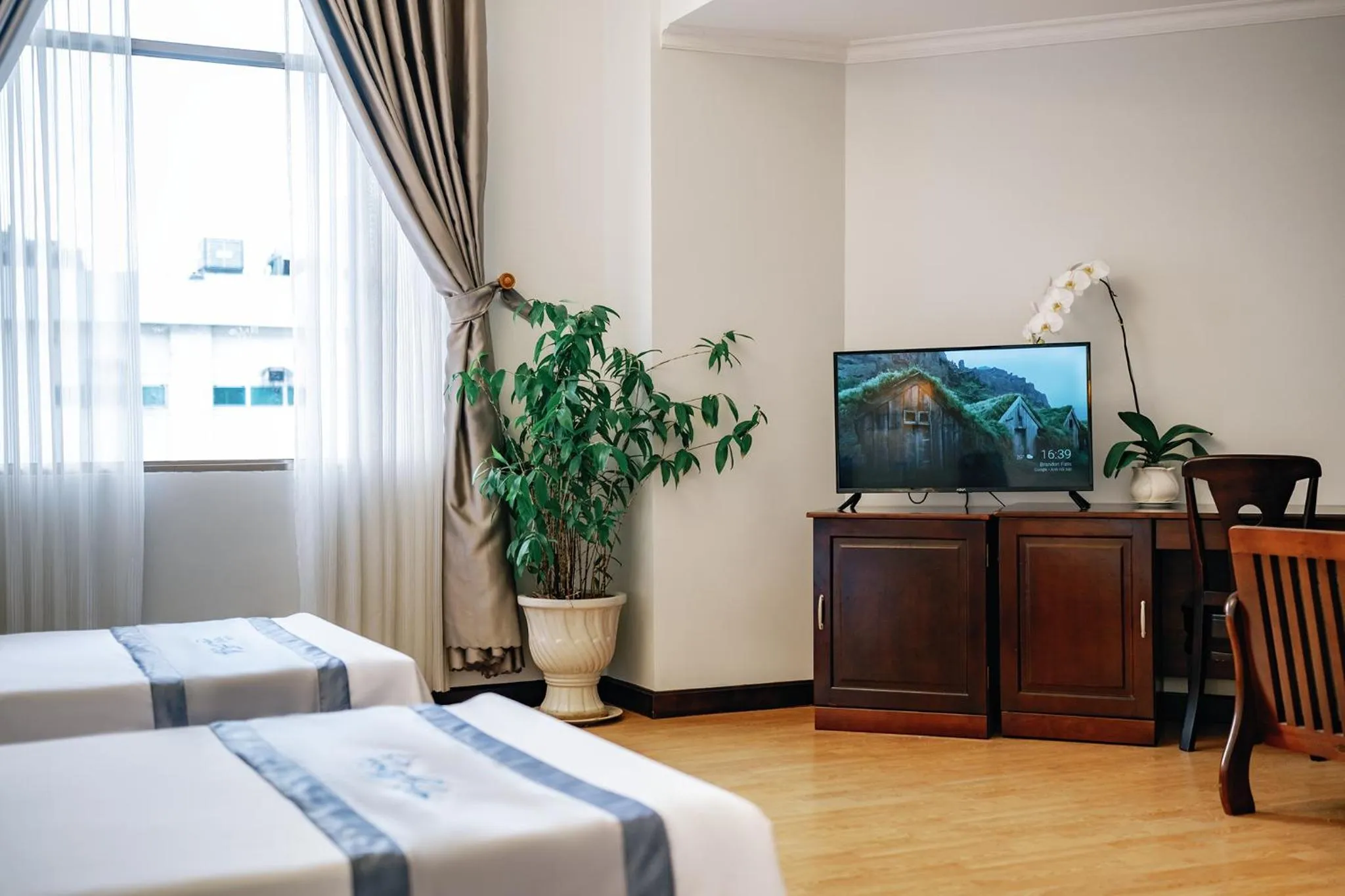 Bed in Đông Xuyên Hotel